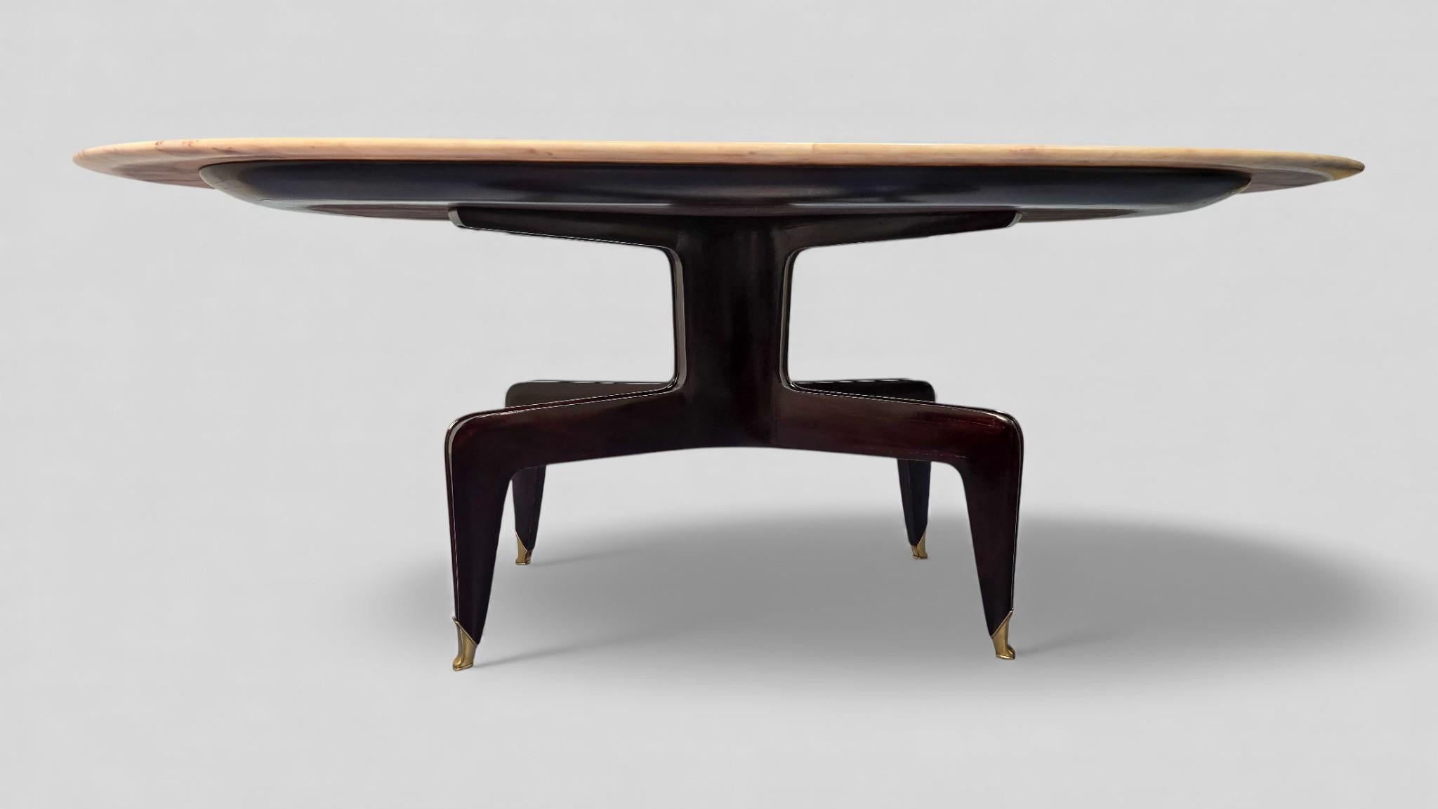 Italian Mid-Century Marble Dining Table attributed to Melchiorre Bega For Sale 5