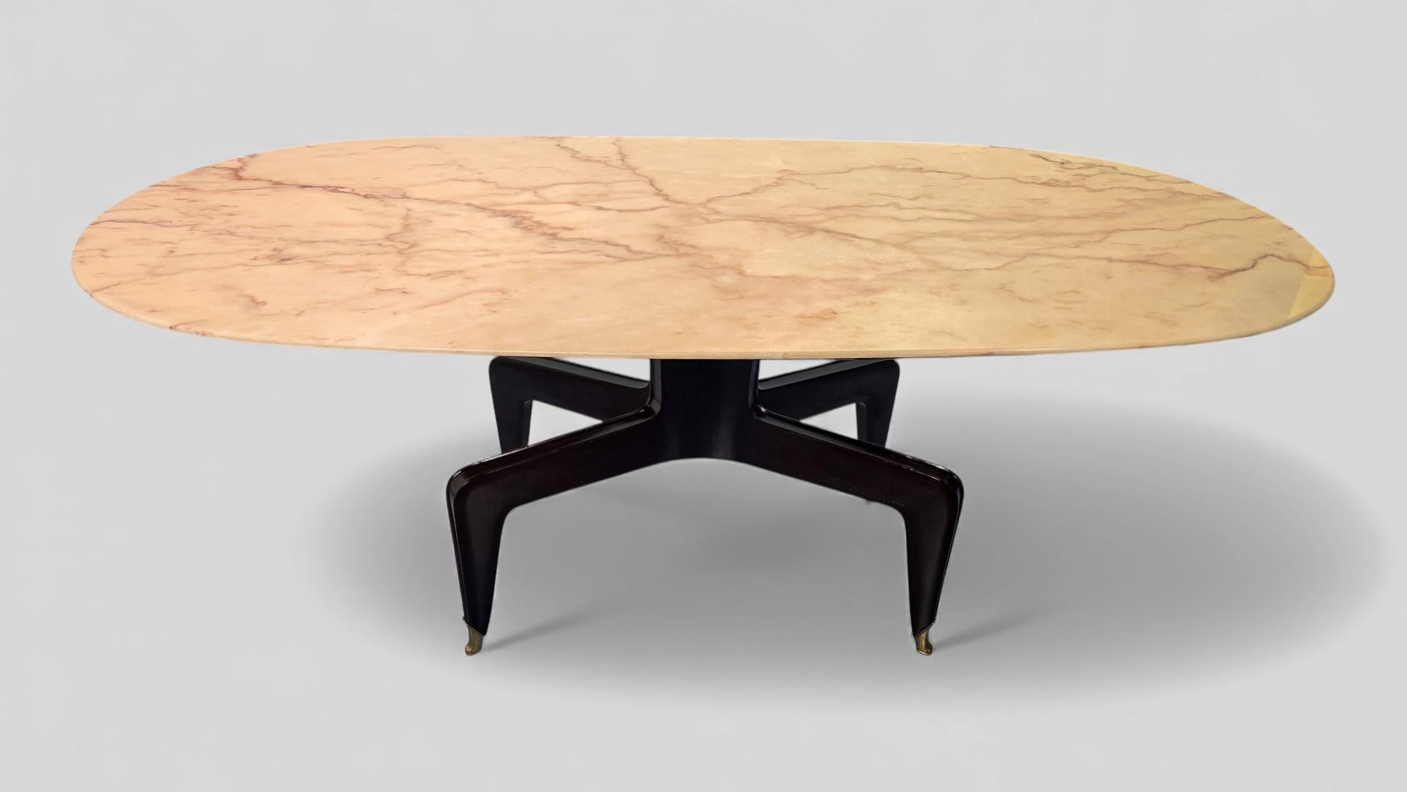 Italian Mid-Century Marble Dining Table attributed to Melchiorre Bega For Sale 10