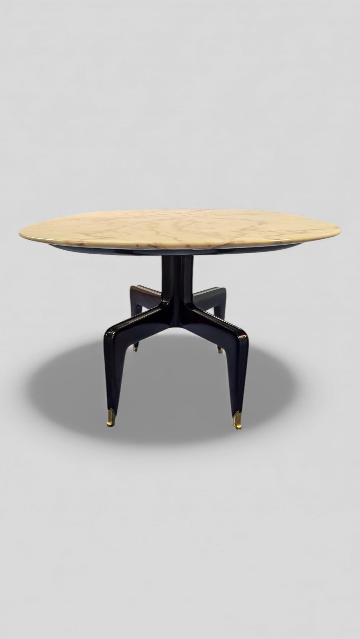 Italian Mid-Century Marble Dining Table attributed to Melchiorre Bega For Sale 12