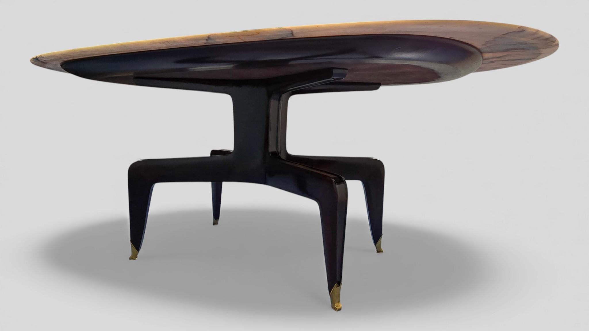 Italian Mid-Century Marble Dining Table attributed to Melchiorre Bega For Sale 1