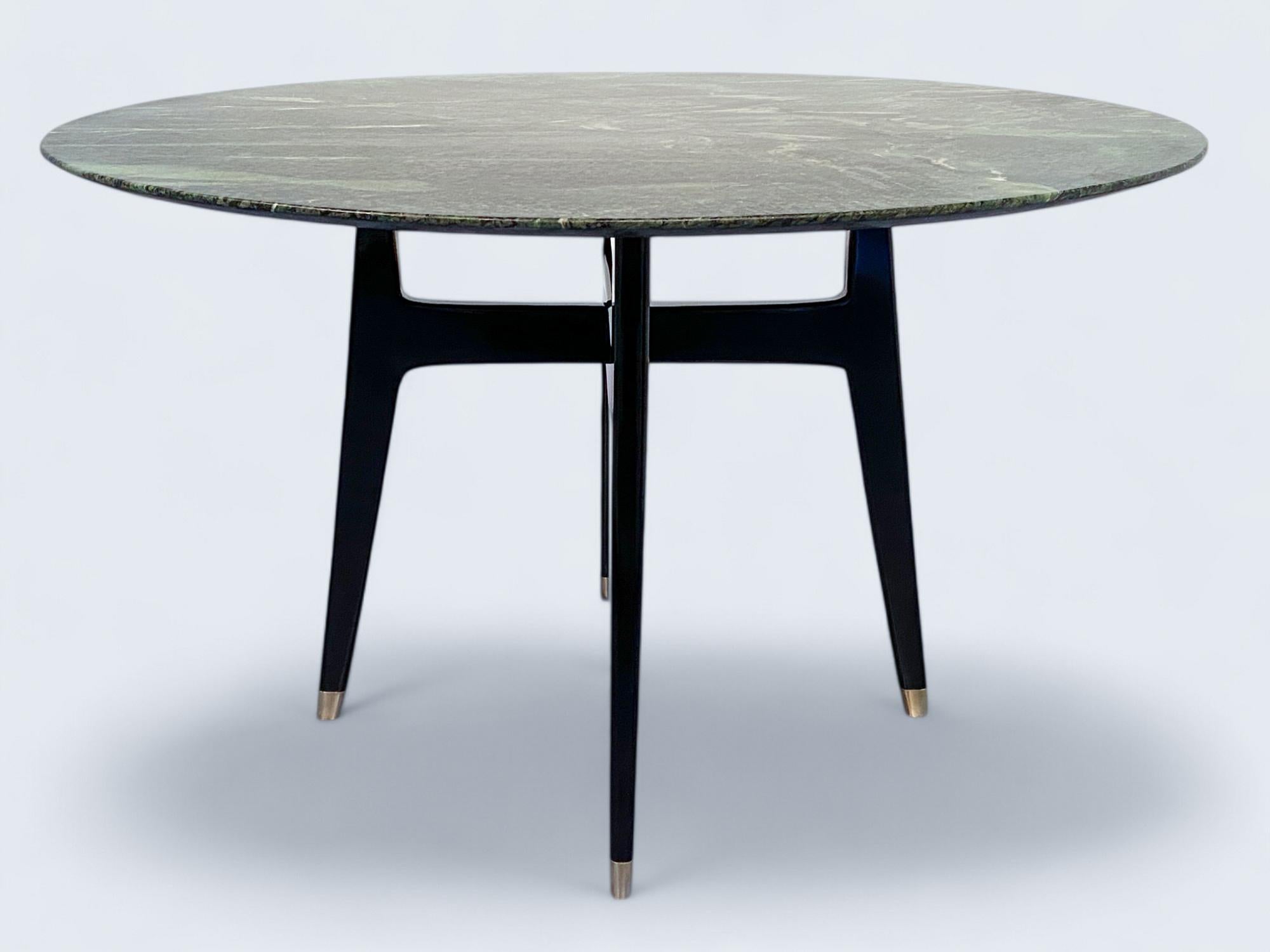 Italian Mid-Century  Marble Round Support or Center Table, by  Dassi 1950s For Sale 4