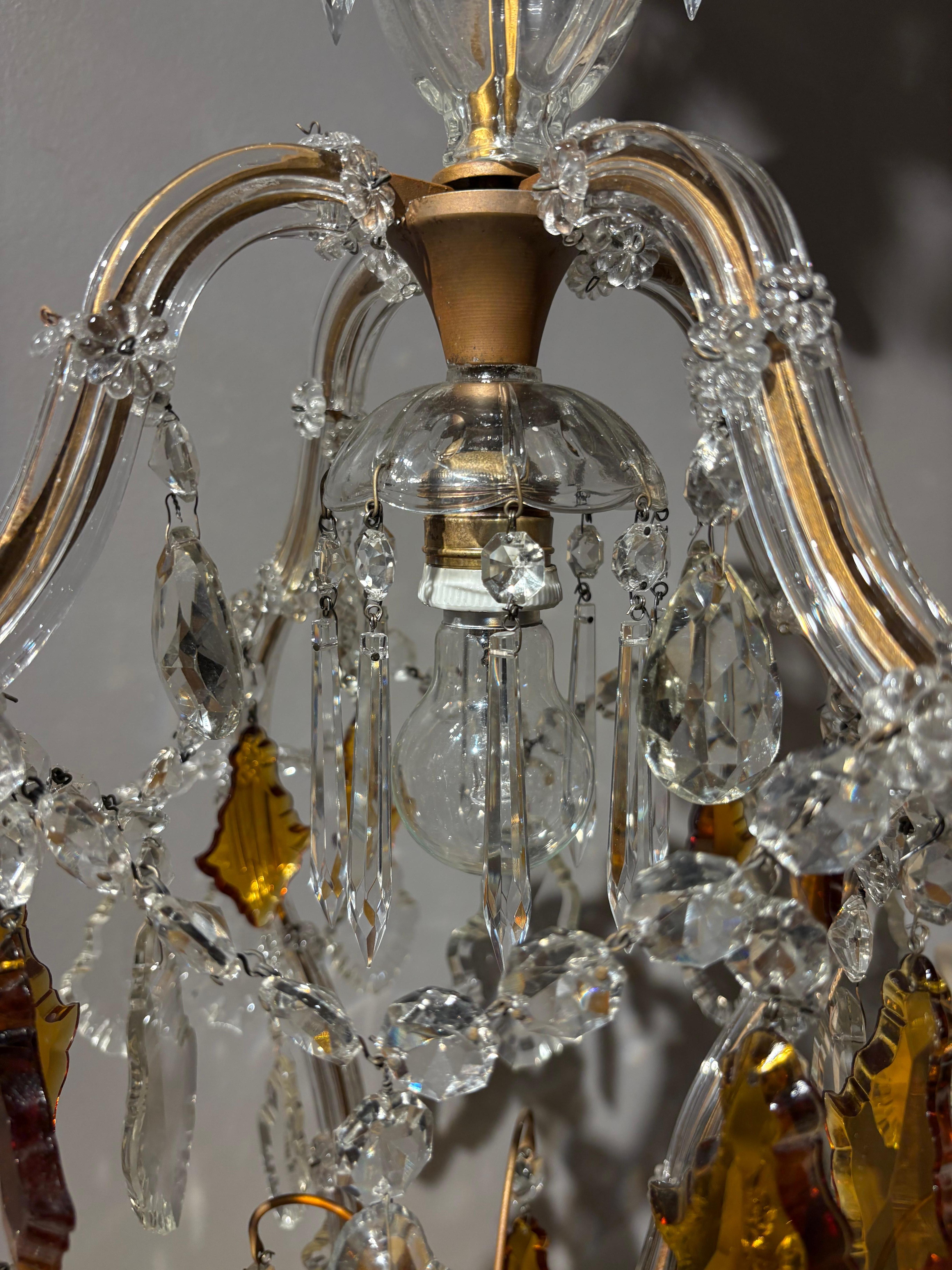 Italiano Lampadario italiano di metà secolo in cristallo Maria Teresa in vendita