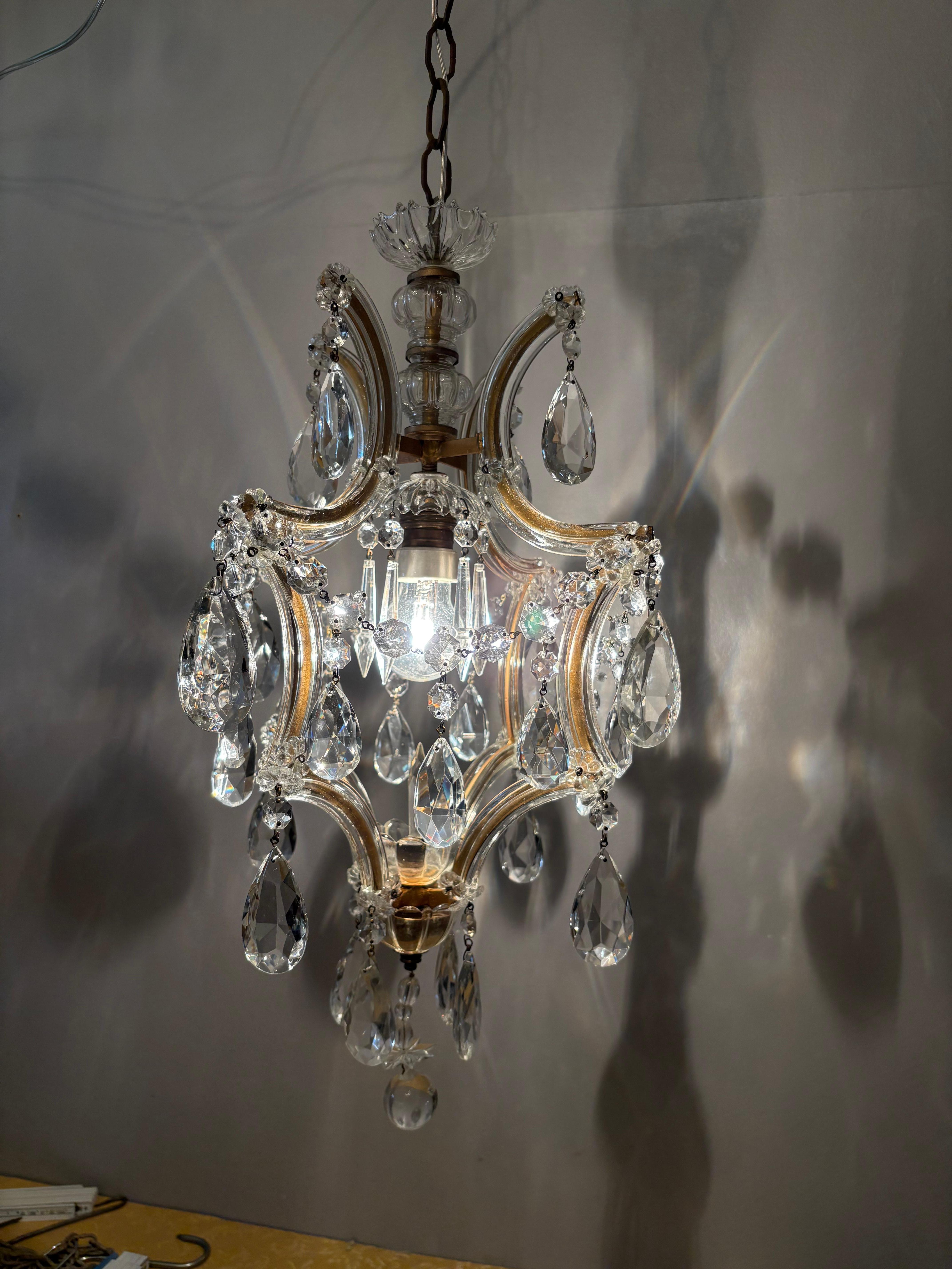 Italian Mid-Century Maria Theresa Crystal Chandelier For Sale 3