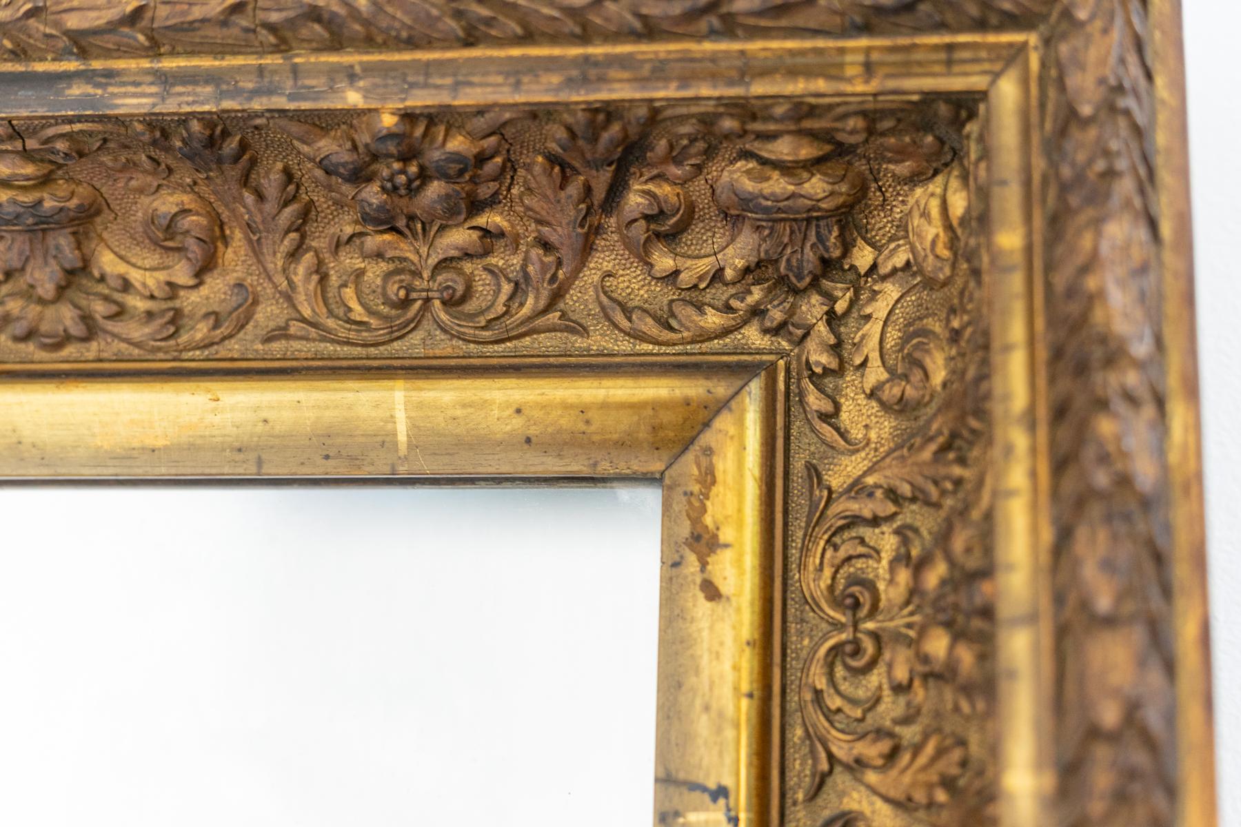 Italian Mid-Century Mirror With Golden Wood Frame In Good Condition For Sale In Milano, IT