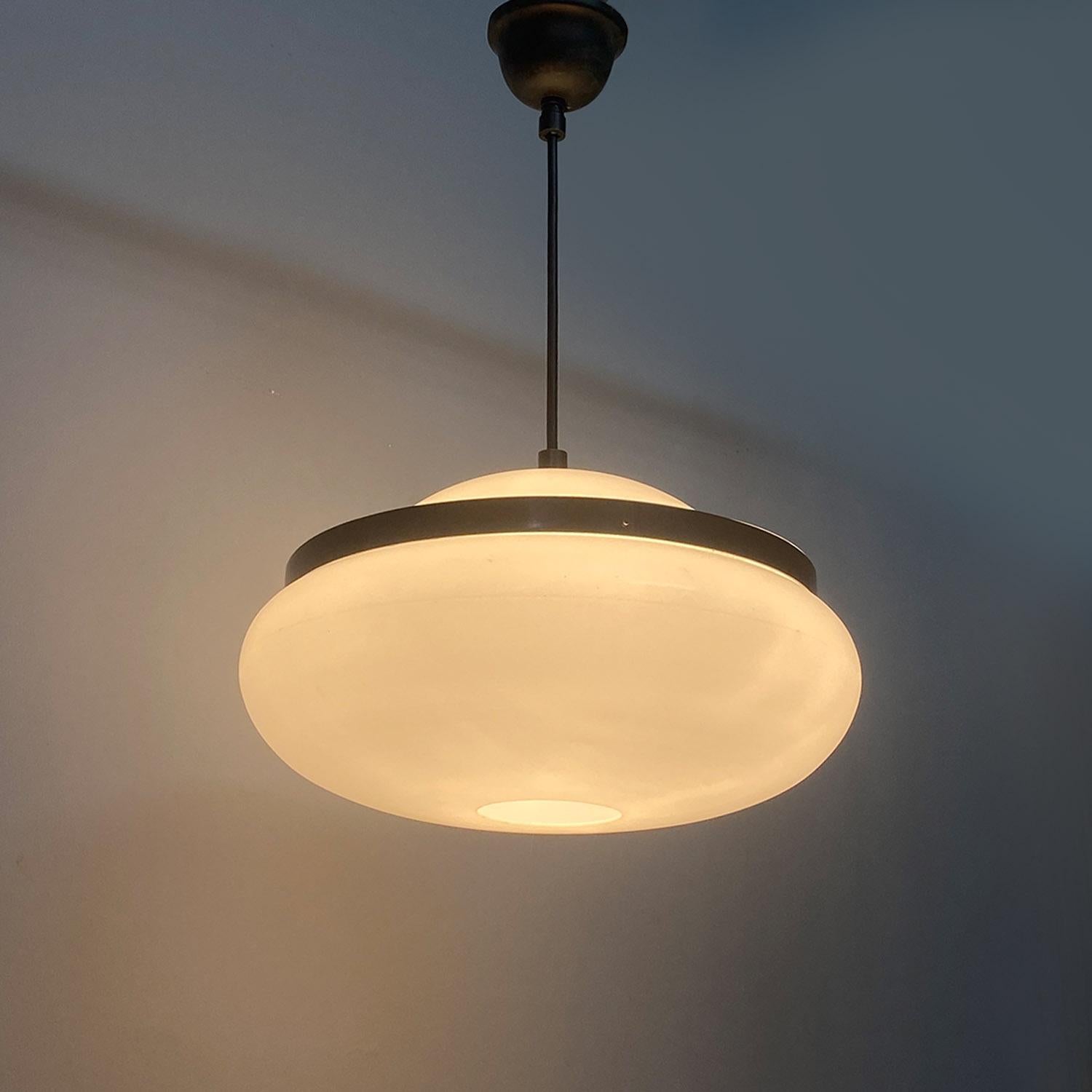Lampadario 2/5 della metà del secolo scorso di GPA Monti Studio per Kartell, 1959 In condizioni buone in vendita a MIlano, IT