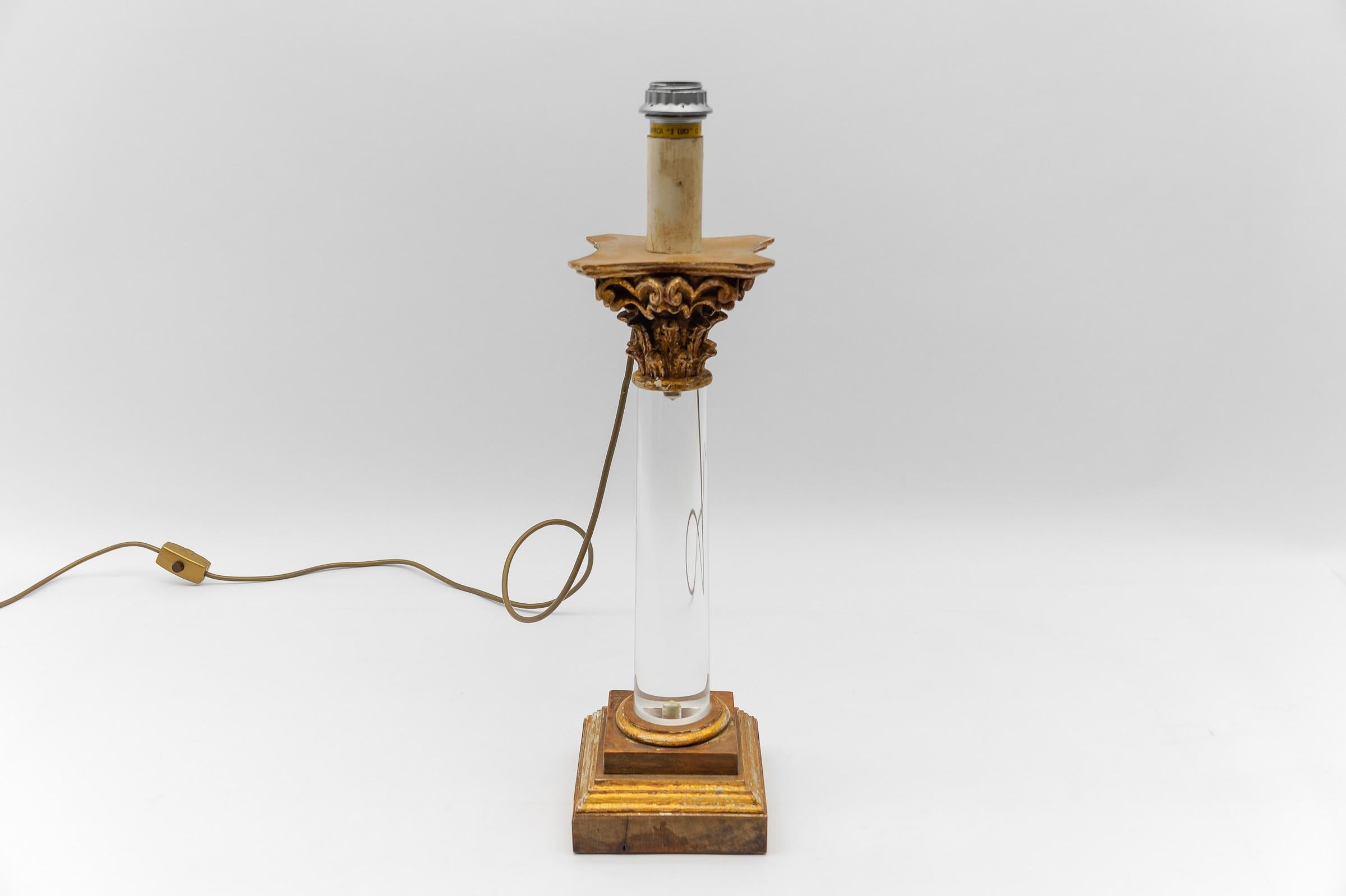 Mid-20th Century Italian Mid-Century Modern Acrylic & Wood Table Lamp Base, 1960s Italy For Sale