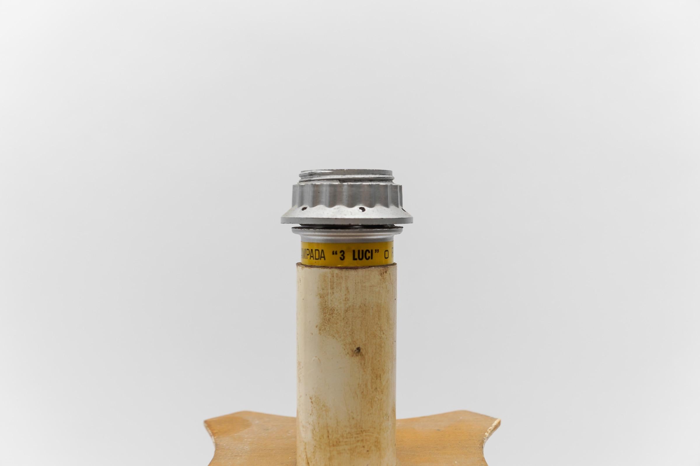 Base de lampe de table en acrylique et Wood Modernity, Italie, années 1960 en vente 1