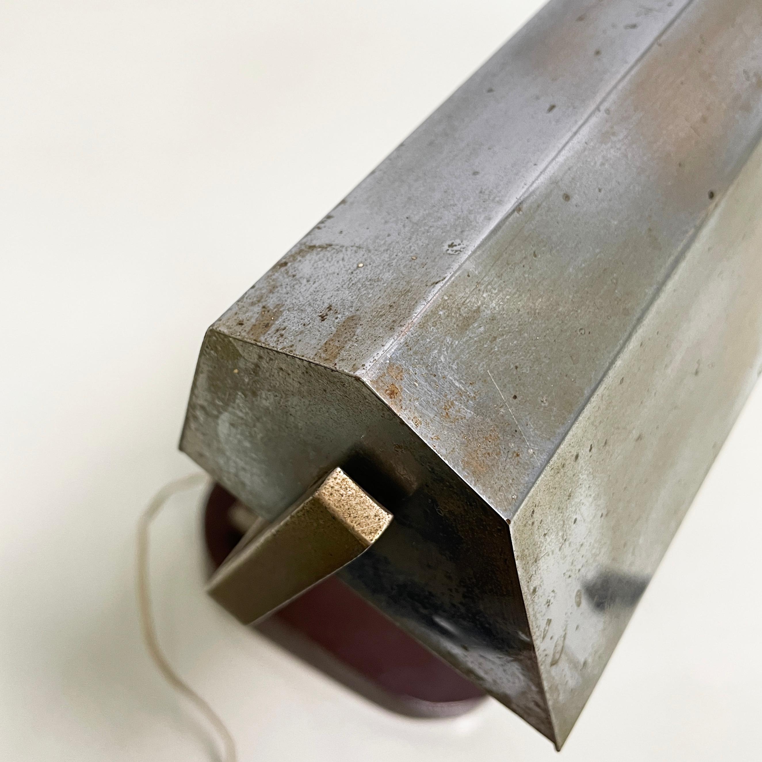 Lampada da scrivania o da tavolo regolabile in metallo marrone, anni '30. in vendita 6