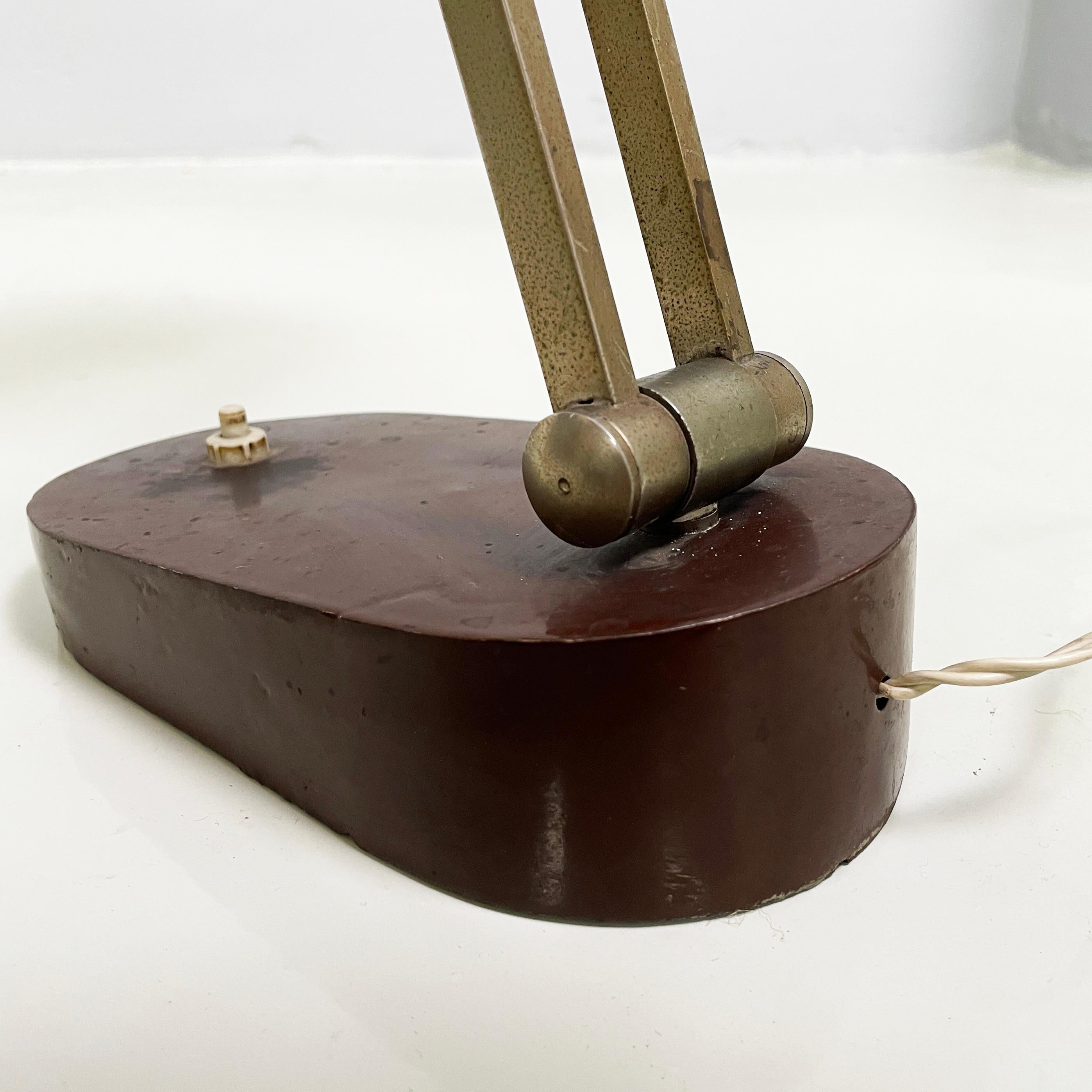 Lampada da scrivania o da tavolo regolabile in metallo marrone, anni '30. in vendita 11