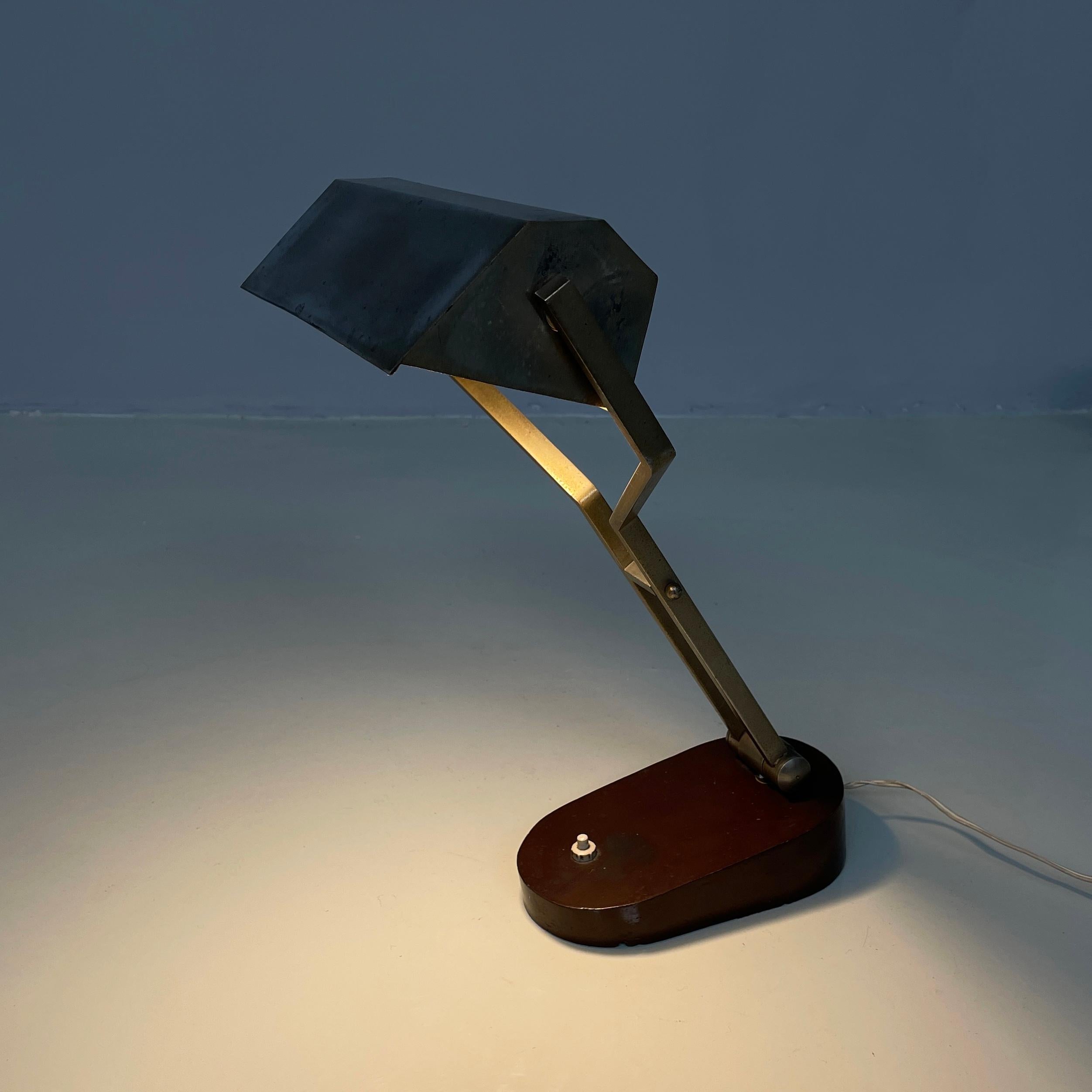 Mid-Century moderno Lampada da scrivania o da tavolo regolabile in metallo marrone, anni '30. in vendita