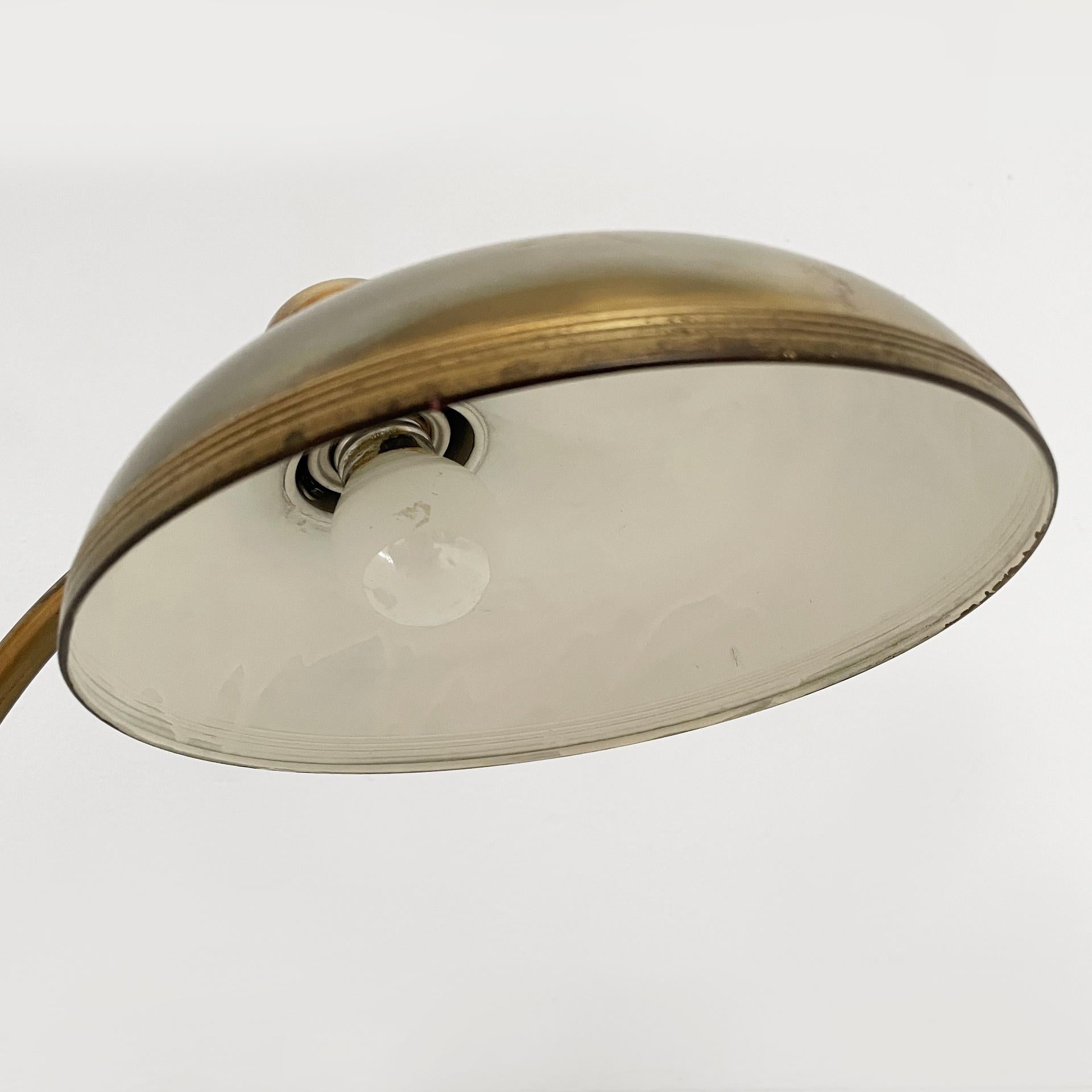 Italienische verstellbare Tischlampe aus Messing aus der Mitte des Jahrhunderts, 1950er Jahre im Angebot 2
