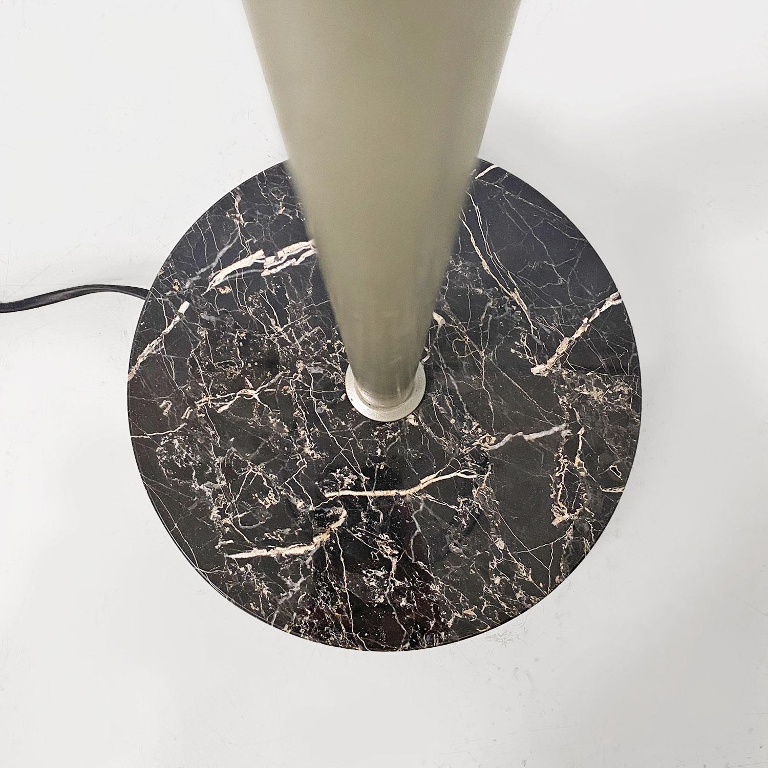 Lampada da terra telescopica regolabile italiana di metà secolo moderno con base in marmo, anni '60 in vendita 6