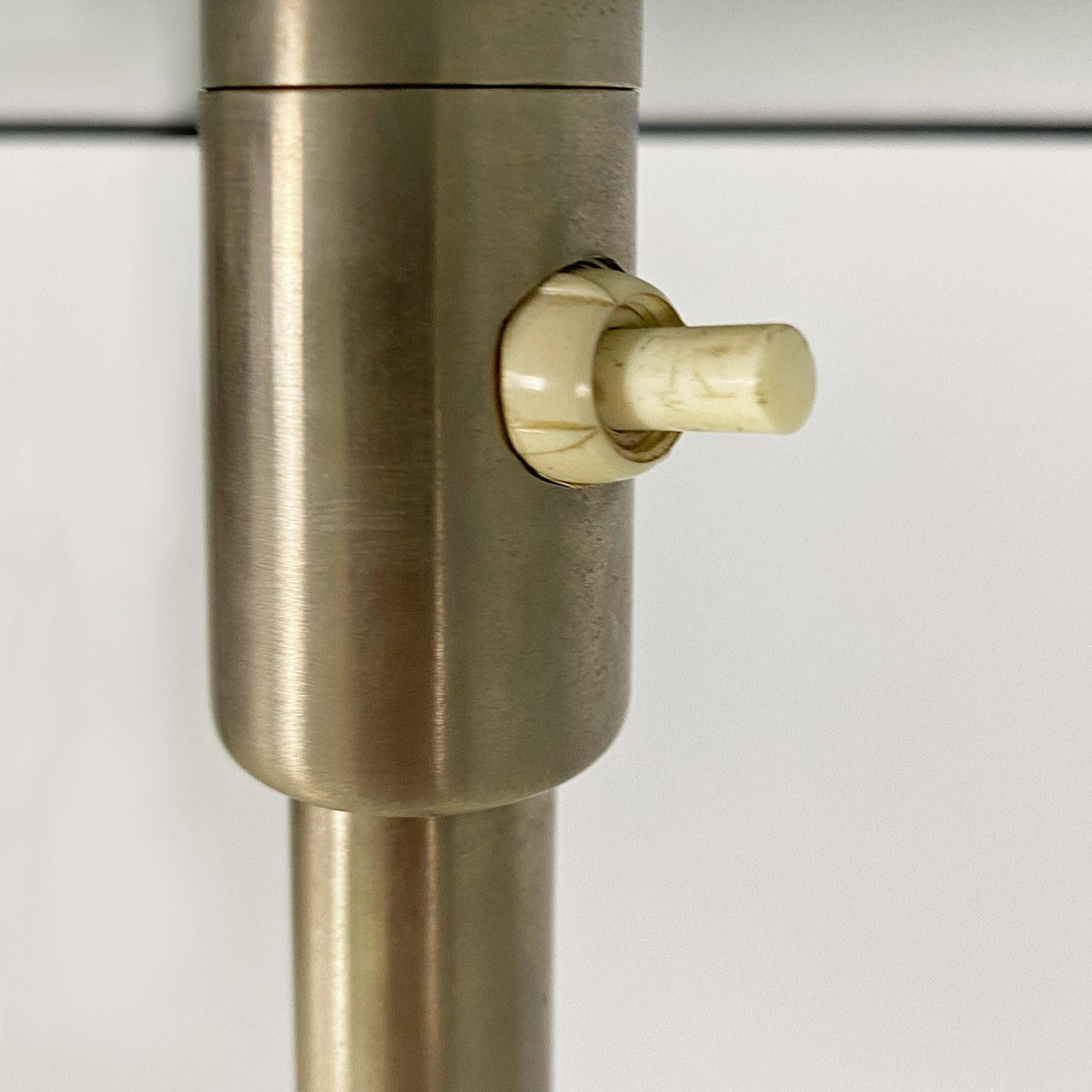 Lampada da terra telescopica regolabile italiana di metà secolo moderno con base in marmo, anni '60 in vendita 9