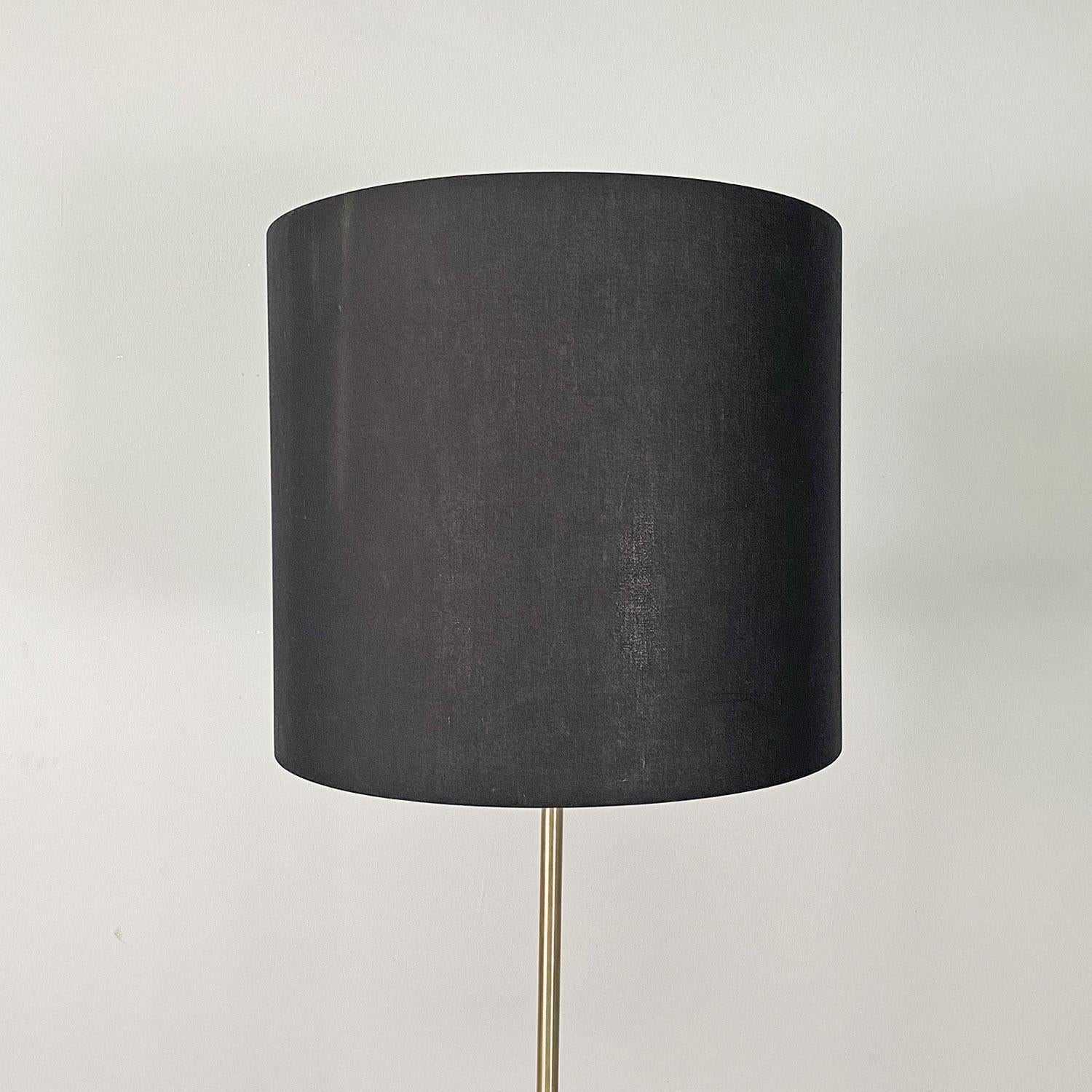 Lampada da terra telescopica regolabile italiana di metà secolo moderno con base in marmo, anni '60 In condizioni buone in vendita a MIlano, IT