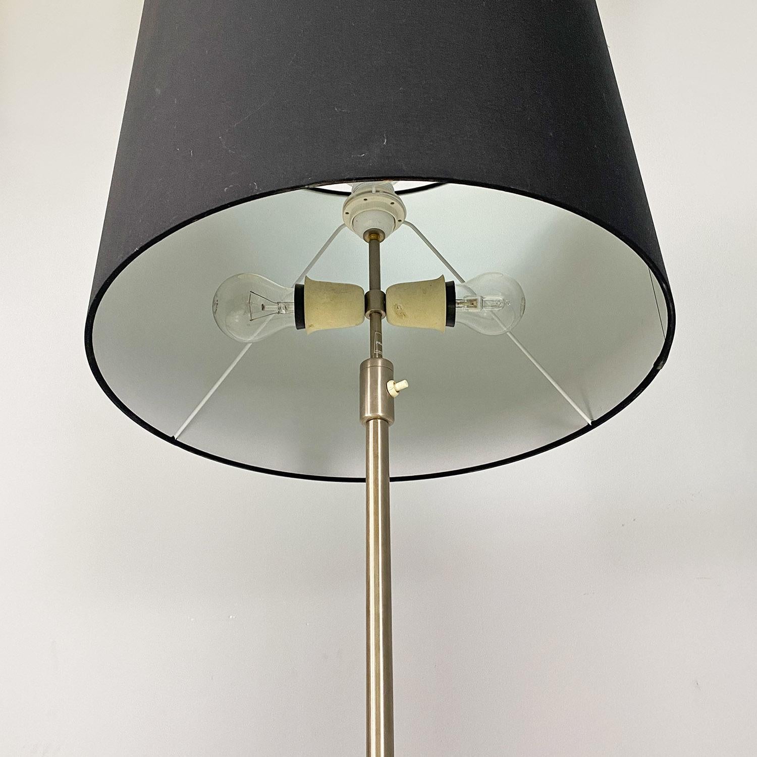 Metà XX secolo Lampada da terra telescopica regolabile italiana di metà secolo moderno con base in marmo, anni '60 in vendita