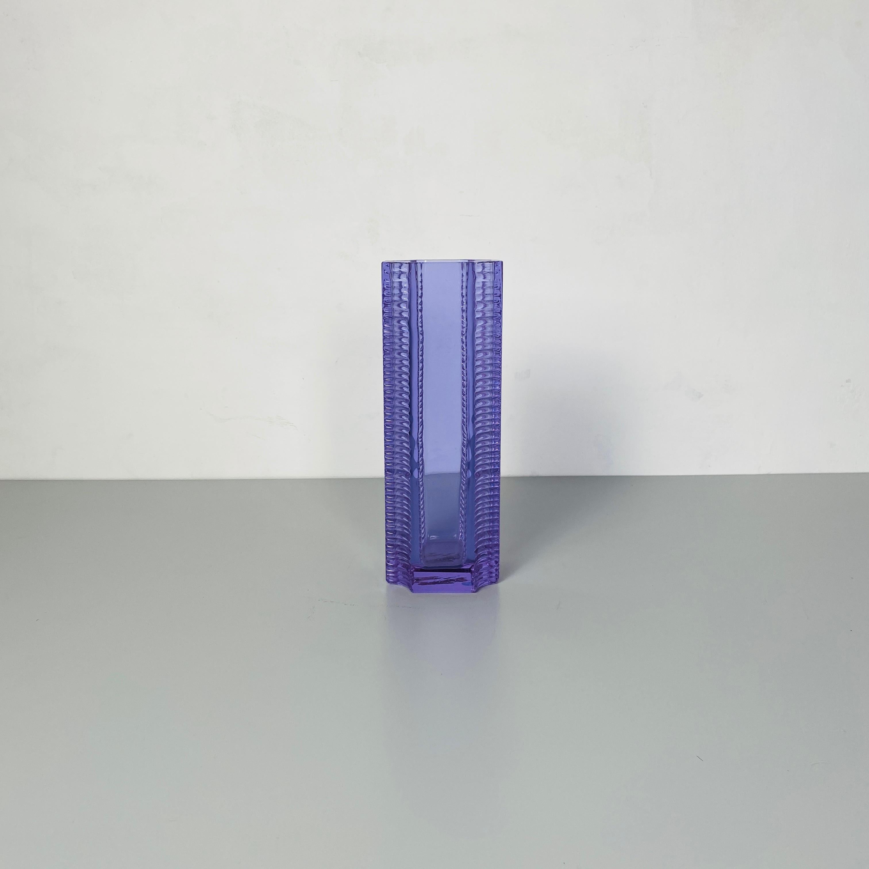 Italian Mid-Century Modern alexandrite vase with irregular shape, 1960s 
Alexandrite vase with irregular shape, 
workmanship on the corners.

The glass of Alexandrite have the particular characteristic to change the color.
This glass is violet under