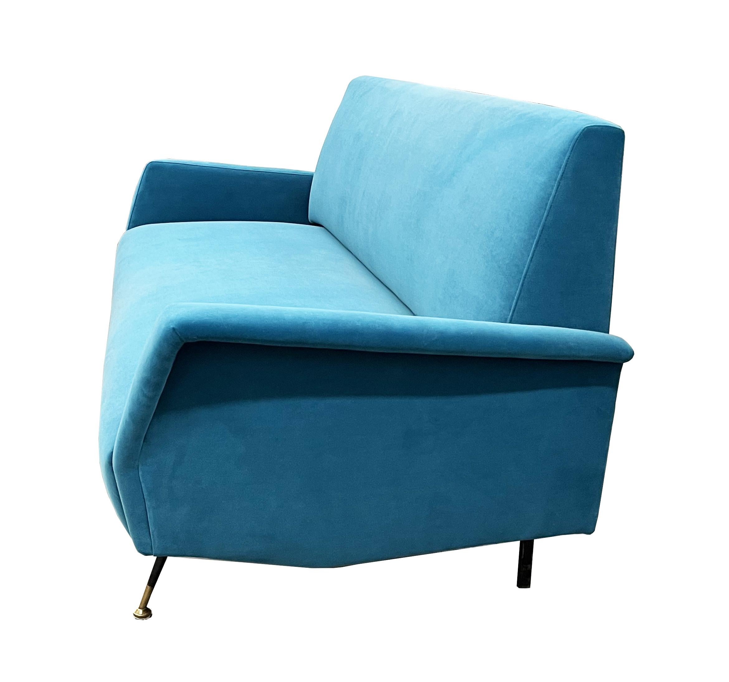 20th Century Italian Mid-Century Modern Aqua Velvet Sofa in the Style of Gio Ponti For Sale