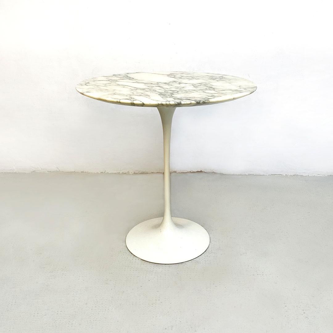 Italian Mid-Century Modern Arabesque Marble Enamelled Metal Tulip Table, 1970s In Good Condition In MIlano, IT