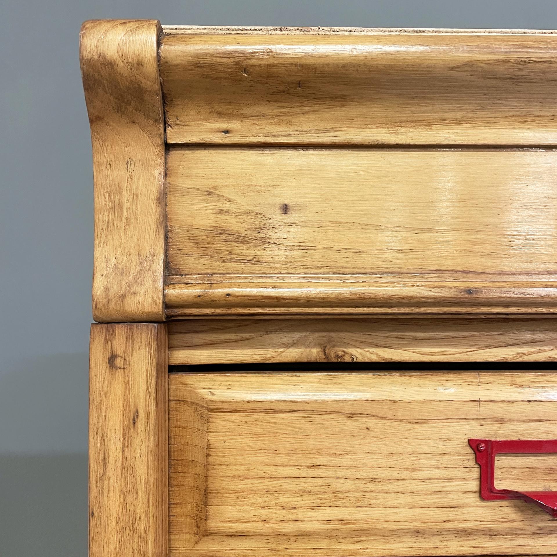 Italian mid-century modern archive cabinet in wood and red metal, 1940s For Sale 4