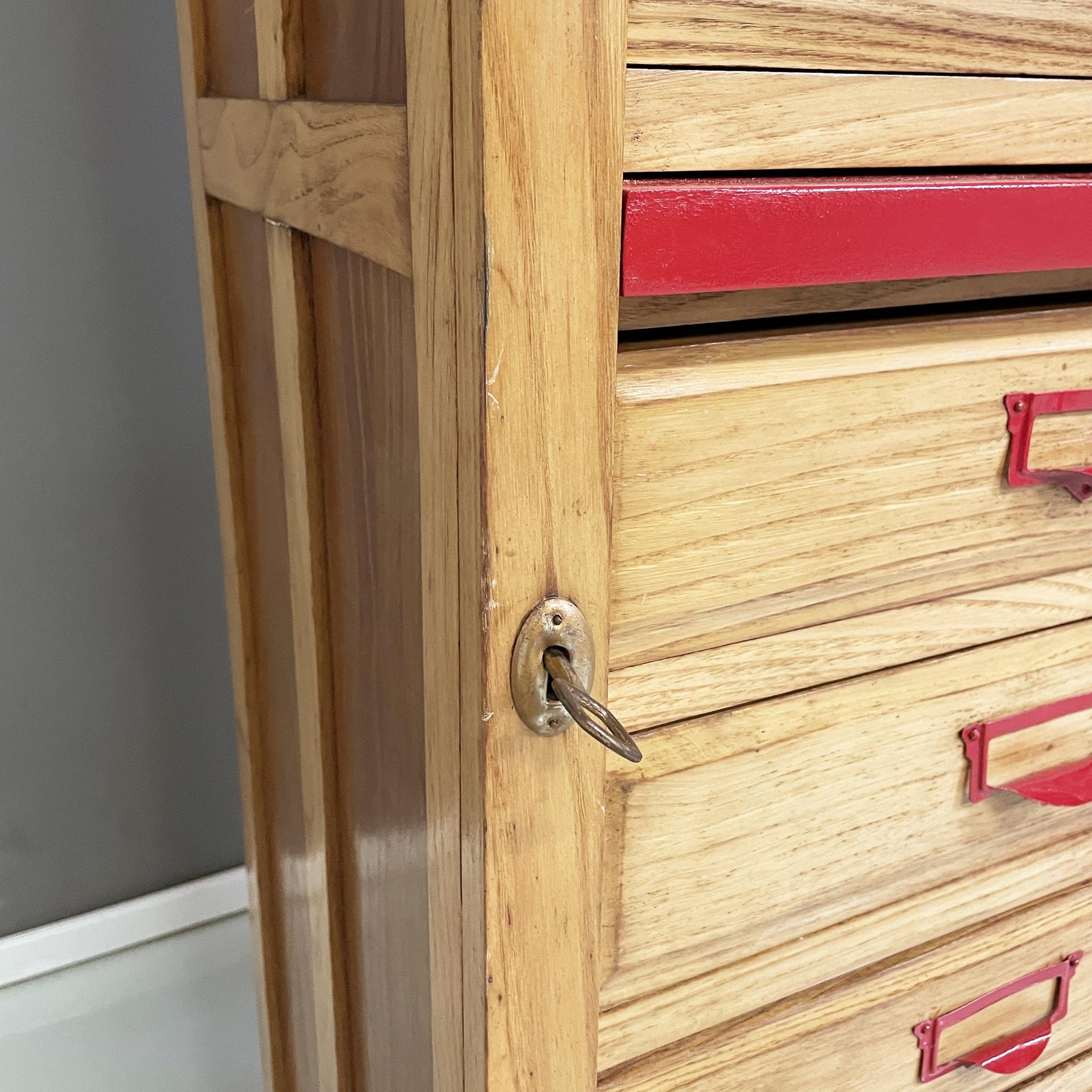 Italian mid-century modern archive cabinet in wood and red metal, 1940s For Sale 5