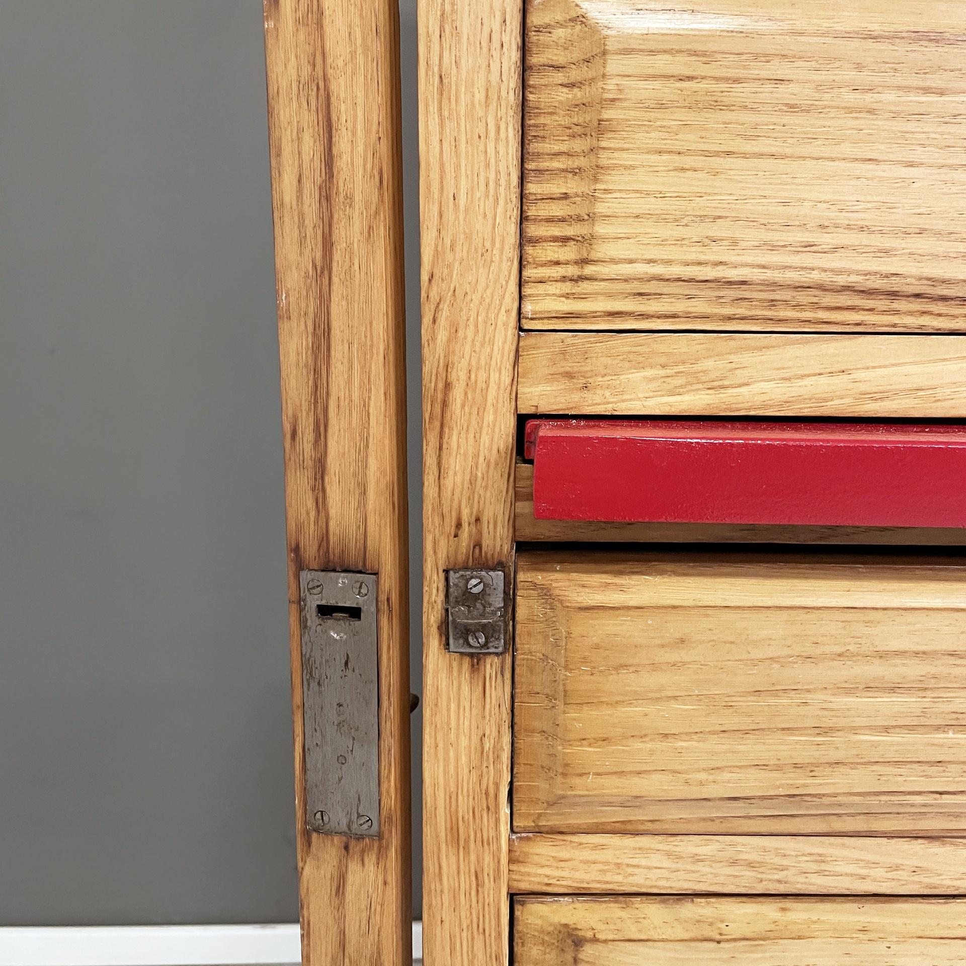 Italian mid-century modern archive cabinet in wood and red metal, 1940s For Sale 6