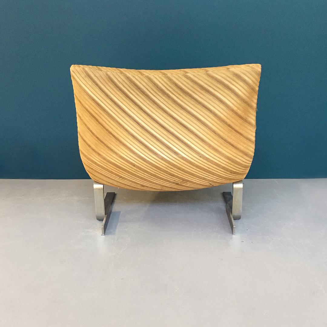 Italian Mid-Century Modern armchair by Giovanni Offredi for Saporiti, 1970s
Onda armchairs with stainless steel structure and corduroy padding.
Designed by Giovanni Offredi for Saporiti Italia in 1970s.
The condition of the velvet is not