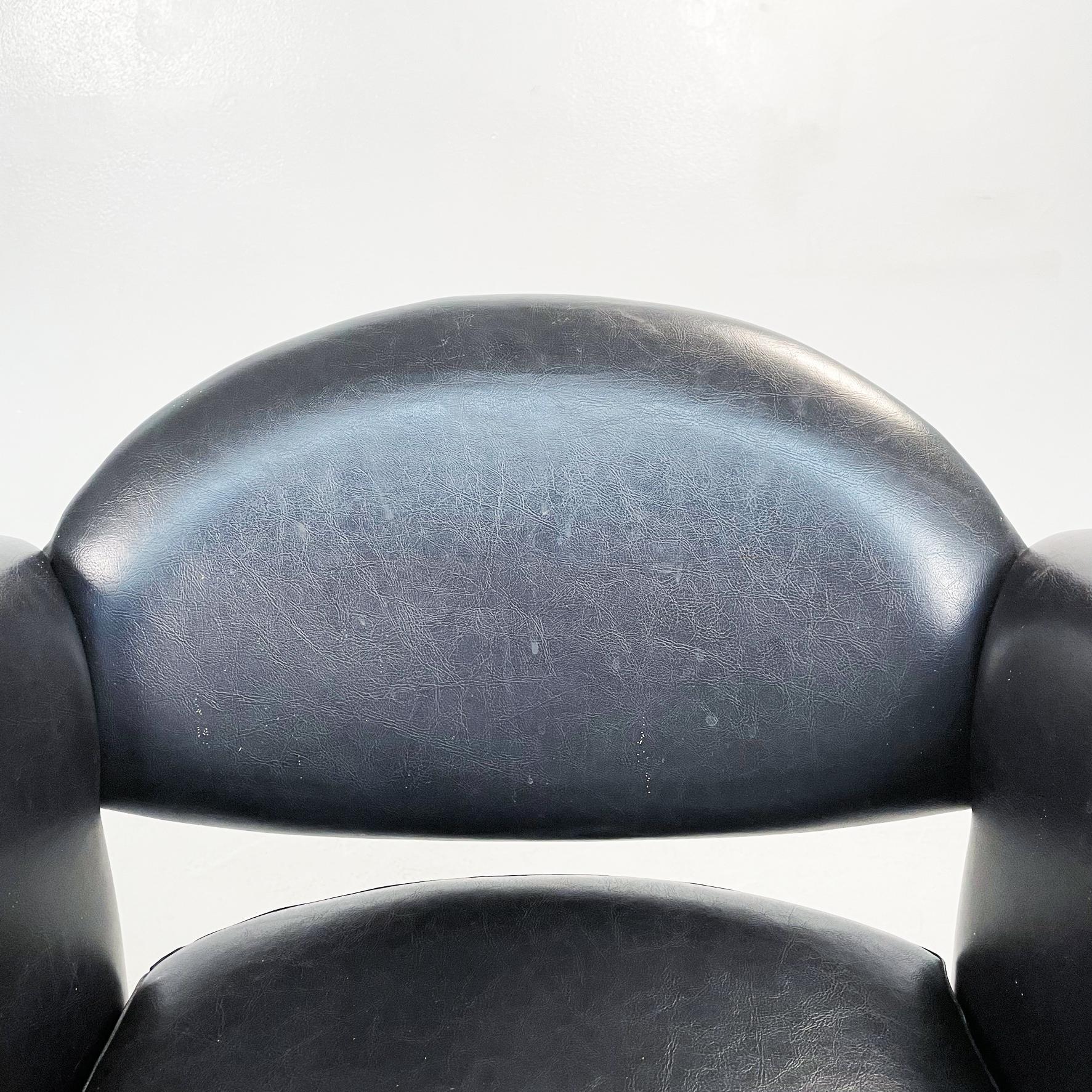 Italian Mid-Century Modern Armchair in Black Leather and Black Metal, 1970s For Sale 3