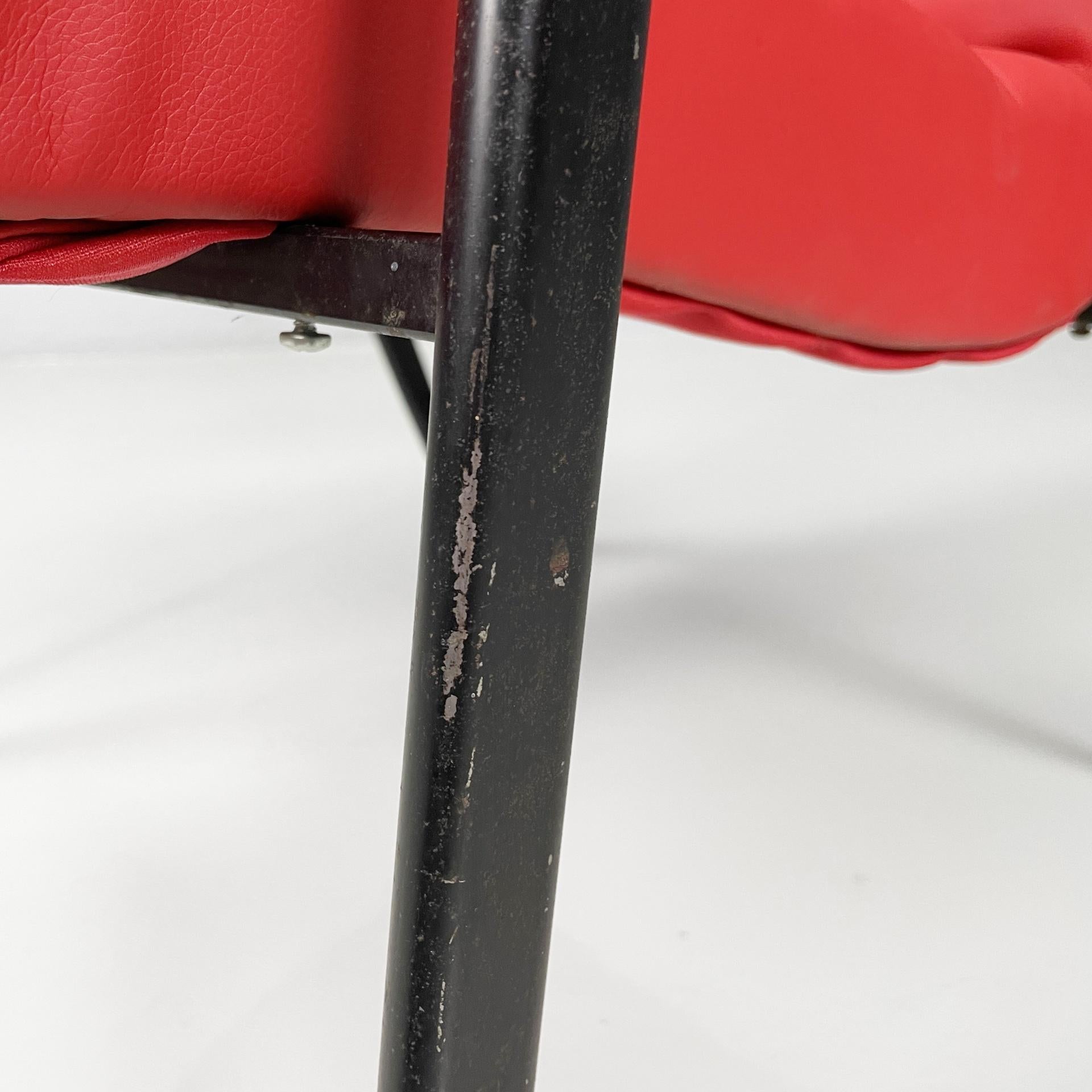 Italian mid-century modern armchair in red sky and black metal, 1960s For Sale 11