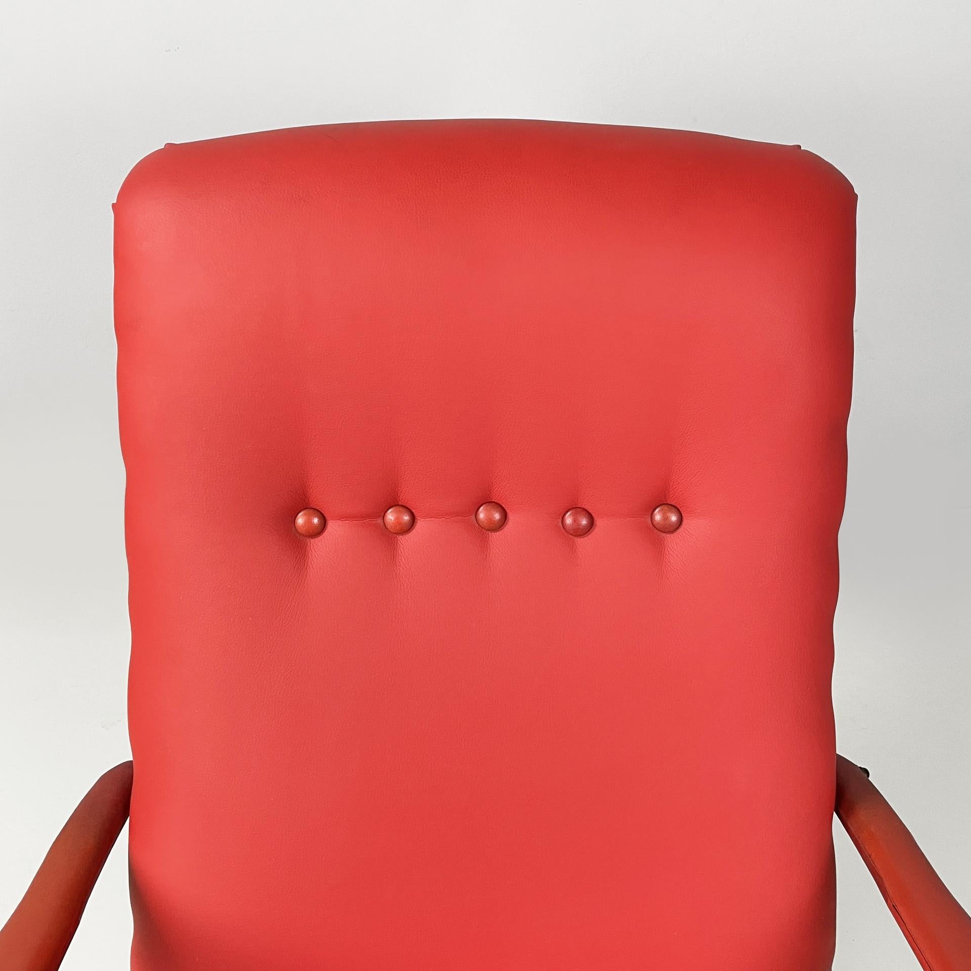 Italian mid-century modern armchair in red sky and black metal, 1960s For Sale 1