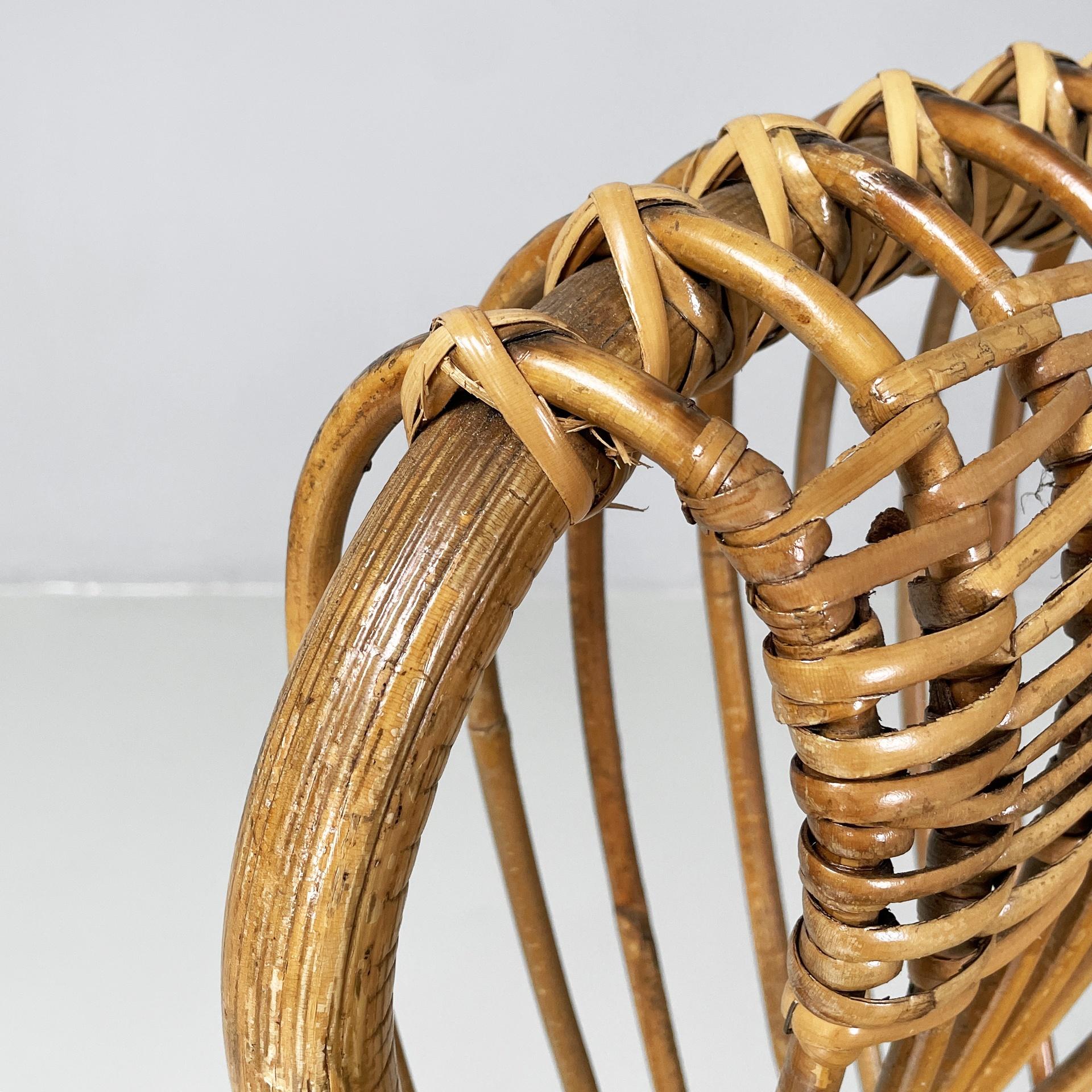 Italian mid-century modern armchair Margherita by Albini for Bonacina, 1960s in vendita 4
