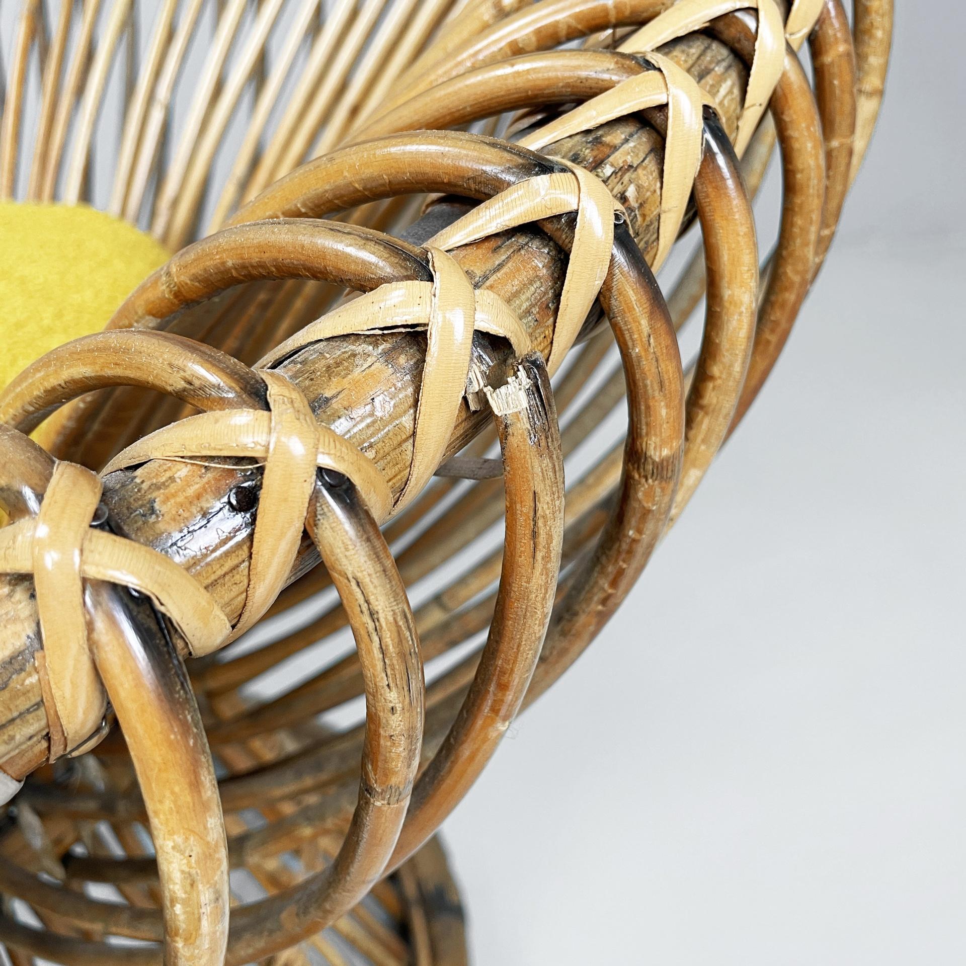 Italian mid-century modern armchair Margherita by Albini for Bonacina, 1960s in vendita 7