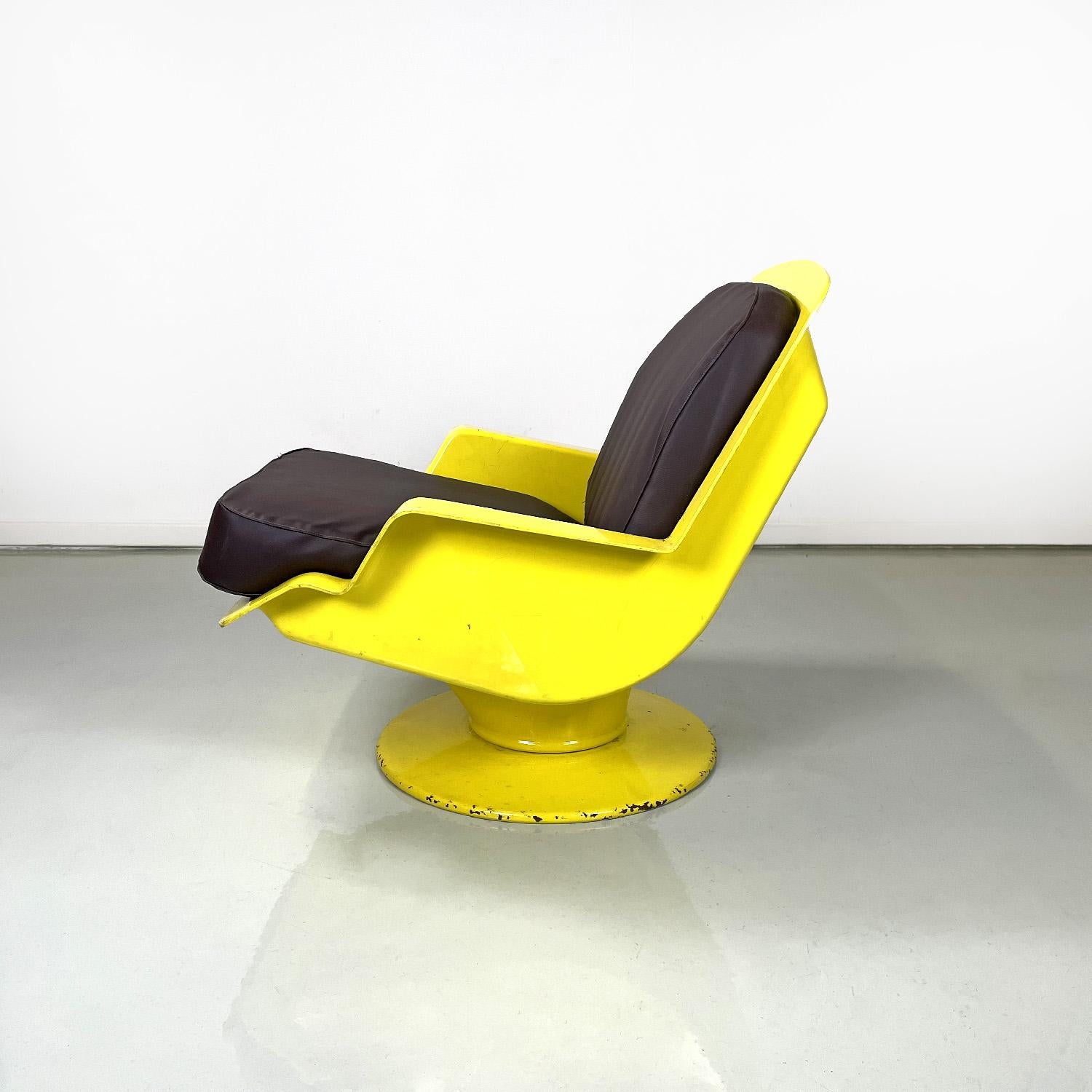 Mid-Century Modern Italian mid-century modern armchair Nike by Richard Neagle for Sormani, 1960s For Sale