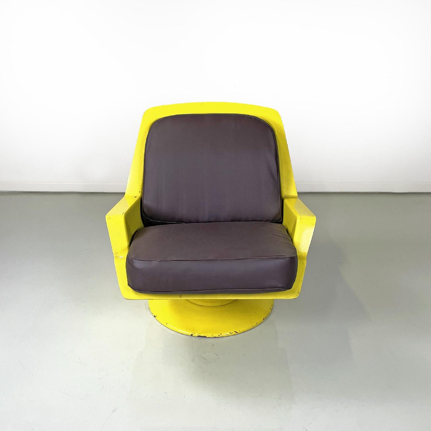 Mid-20th Century Italian mid-century modern armchair Nike by Richard Neagle for Sormani, 1960s For Sale