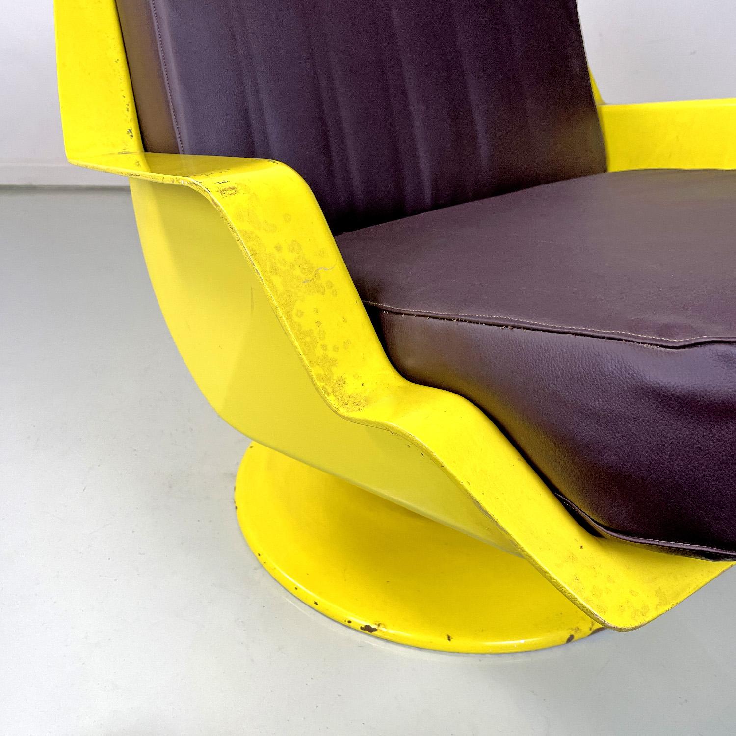 Italian mid-century modern armchair Nike by Richard Neagle for Sormani, 1960s For Sale 1