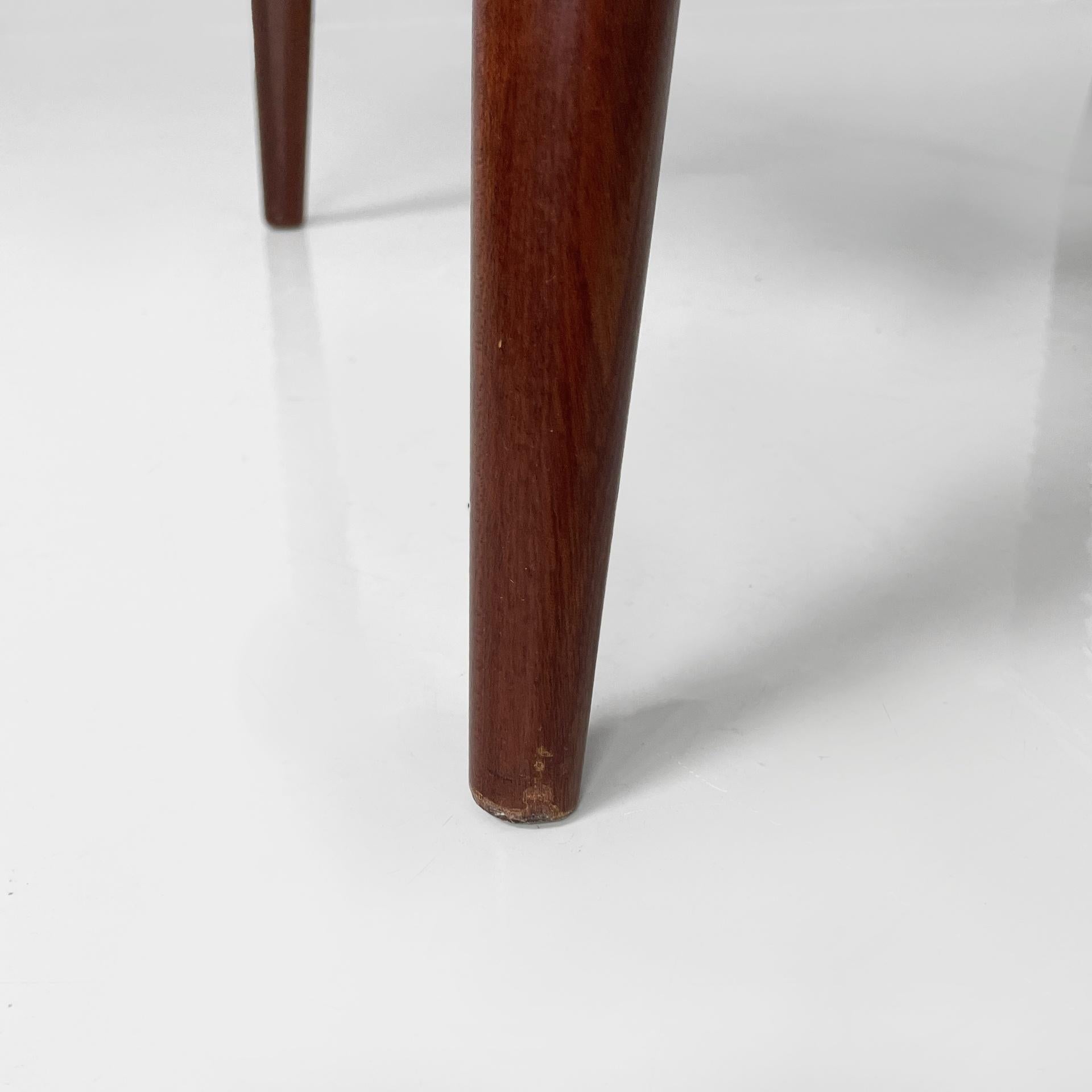 Poltrone italiane della metà del secolo scorso in tessuto e legno, anni '40 in vendita 8