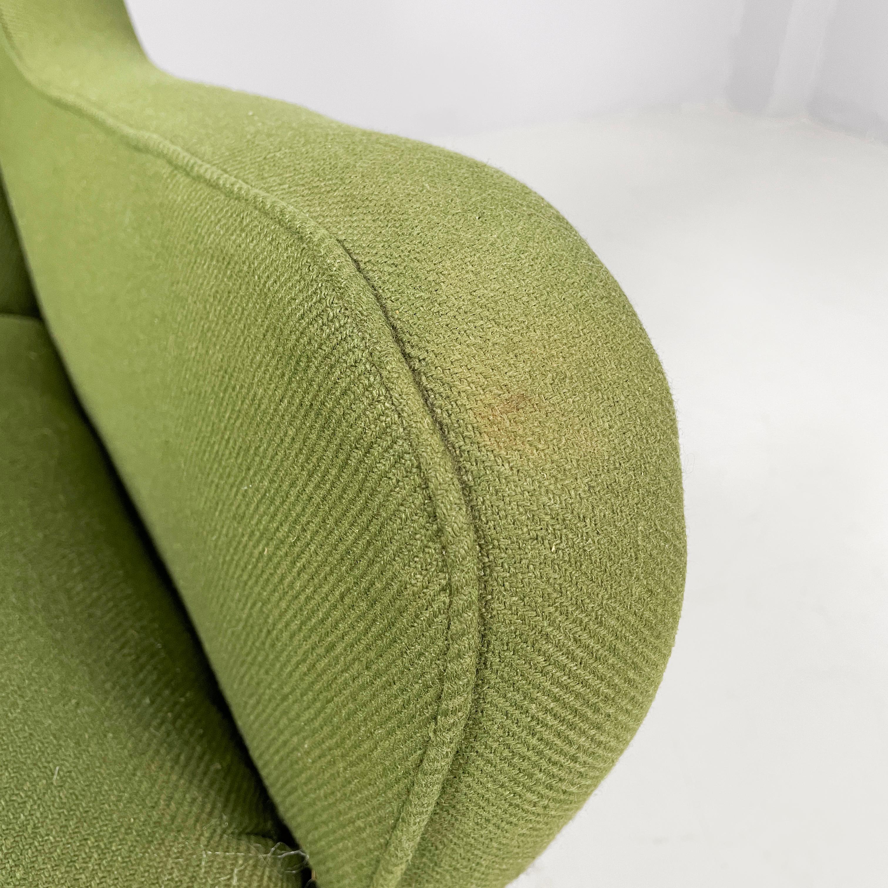 Italian mid-century modern armchairs in green fabric, black metal, brass, 1950s in vendita 4