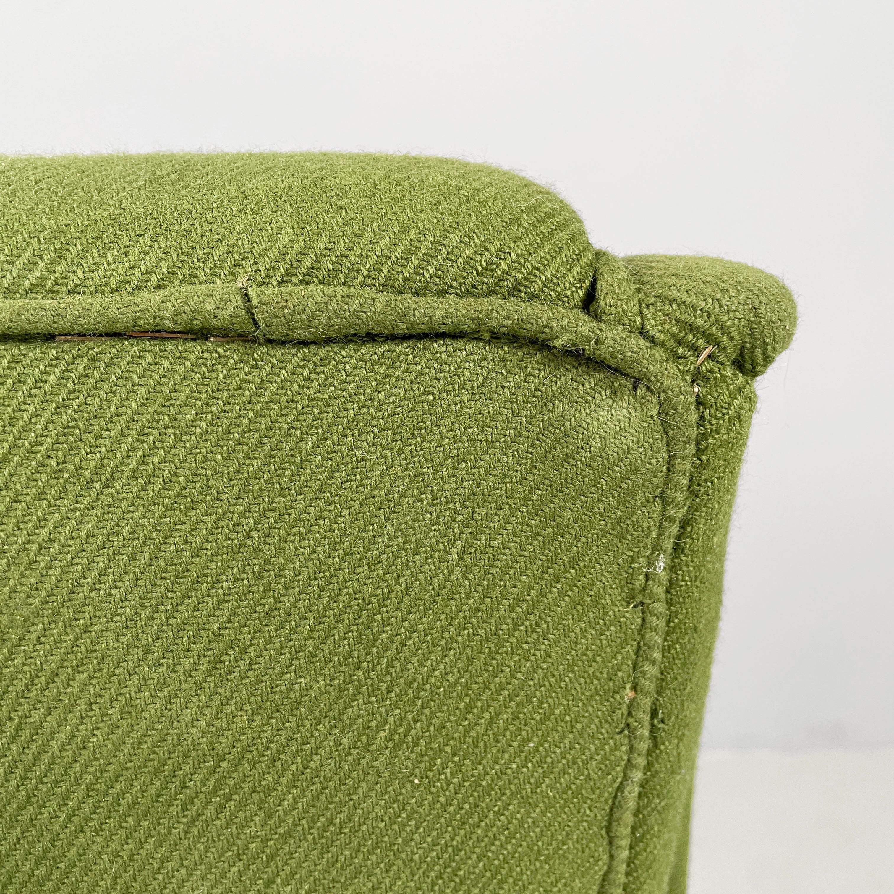Italian mid-century modern armchairs in green fabric, black metal, brass, 1950s in vendita 8