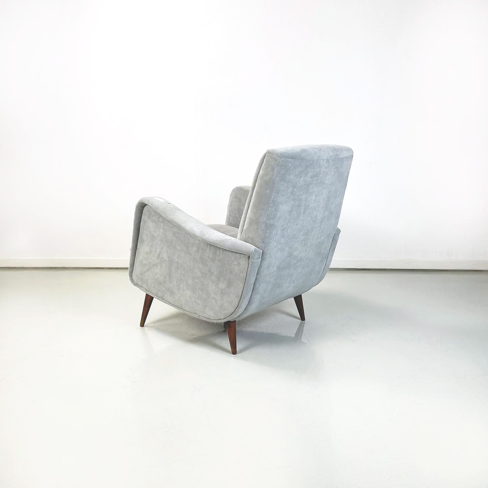 Italian Mid-Century Modern Armchairs in Light Gray Velvet and Wood, 1960s For Sale 1