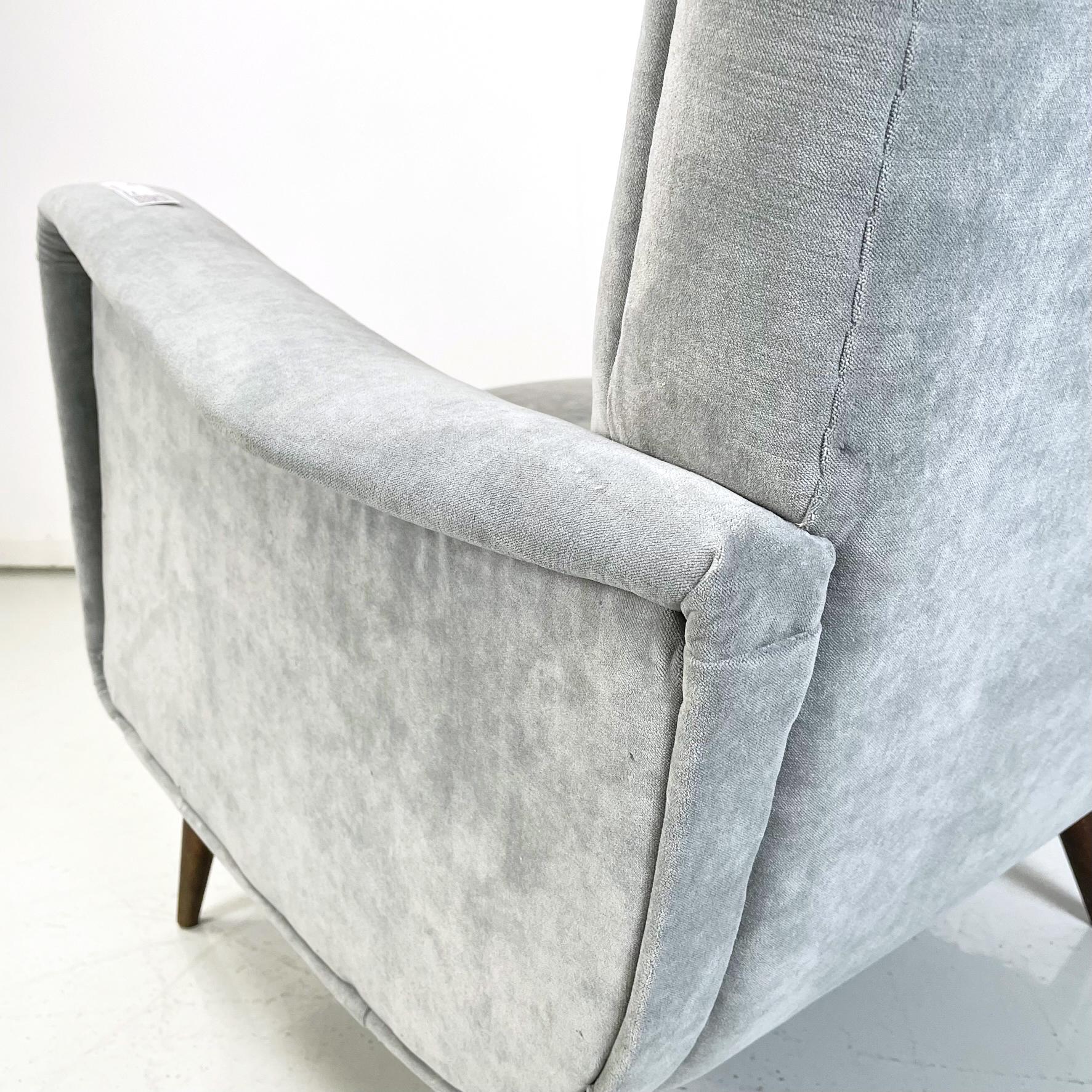 Italian Mid-Century Modern Armchairs in Light Gray Velvet and Wood, 1960s For Sale 4