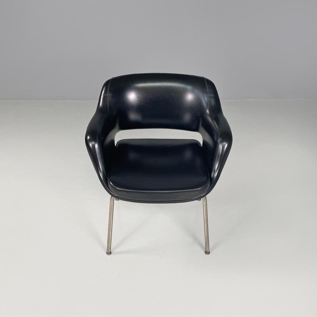 Italian mid-century modern armchairs Kilta by Olli Mannermaa for Cassina, 1960s For Sale 1