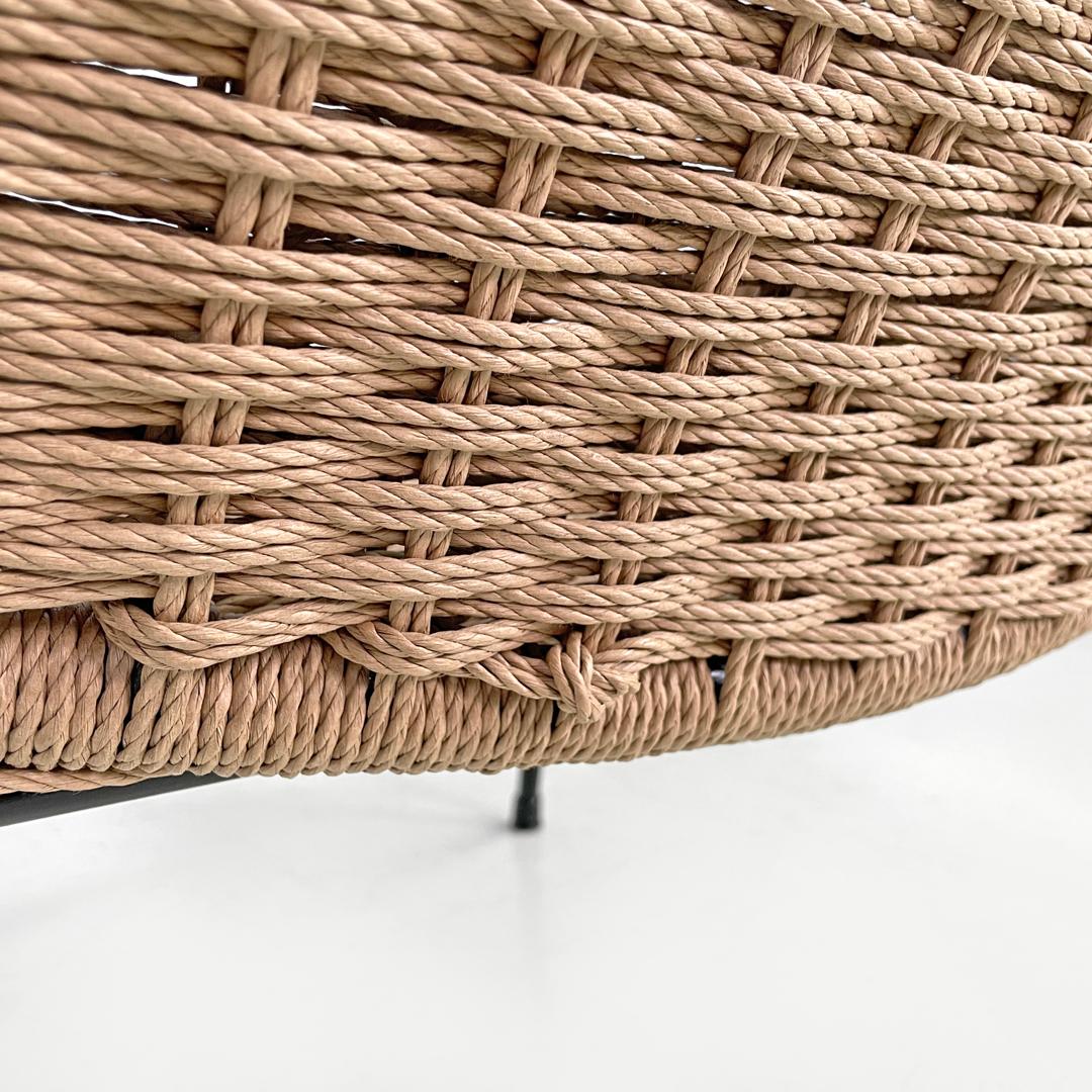 Poltrone italiane di metà secolo moderno con struttura in metallo e corda beige, anni '60 in vendita 5