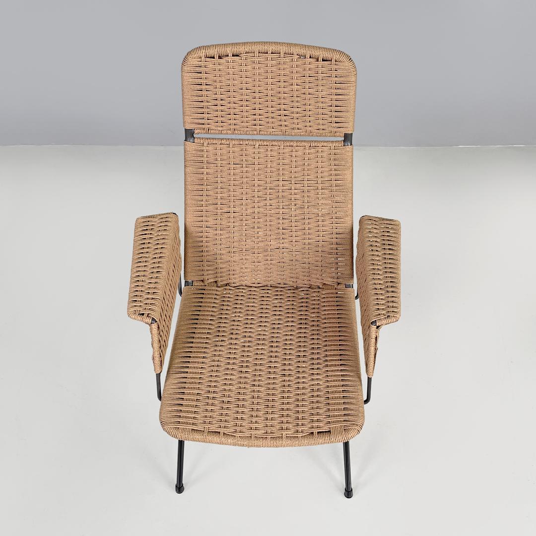 Poltrone italiane di metà secolo moderno con struttura in metallo e corda beige, anni '60 in vendita 1