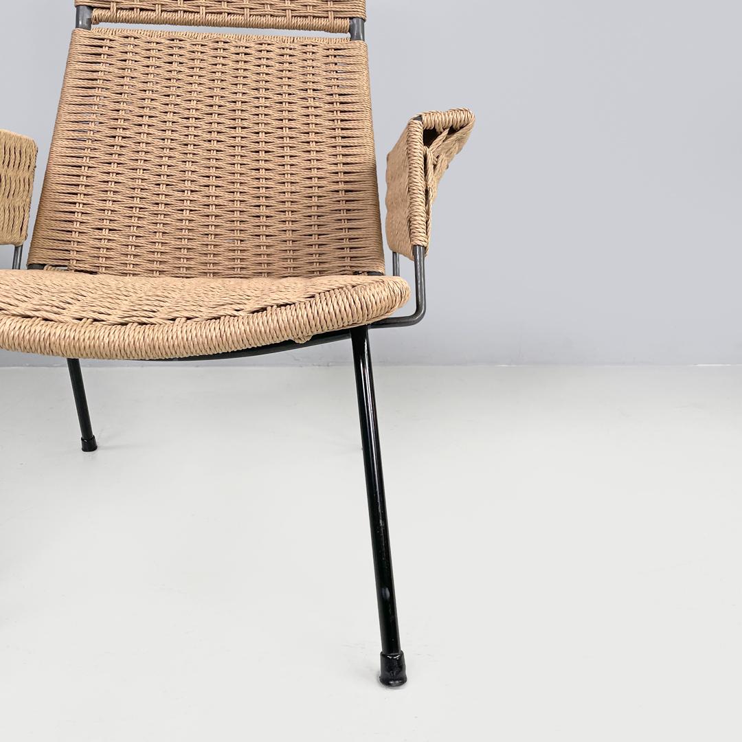 Poltrone italiane di metà secolo moderno con struttura in metallo e corda beige, anni '60 in vendita 2