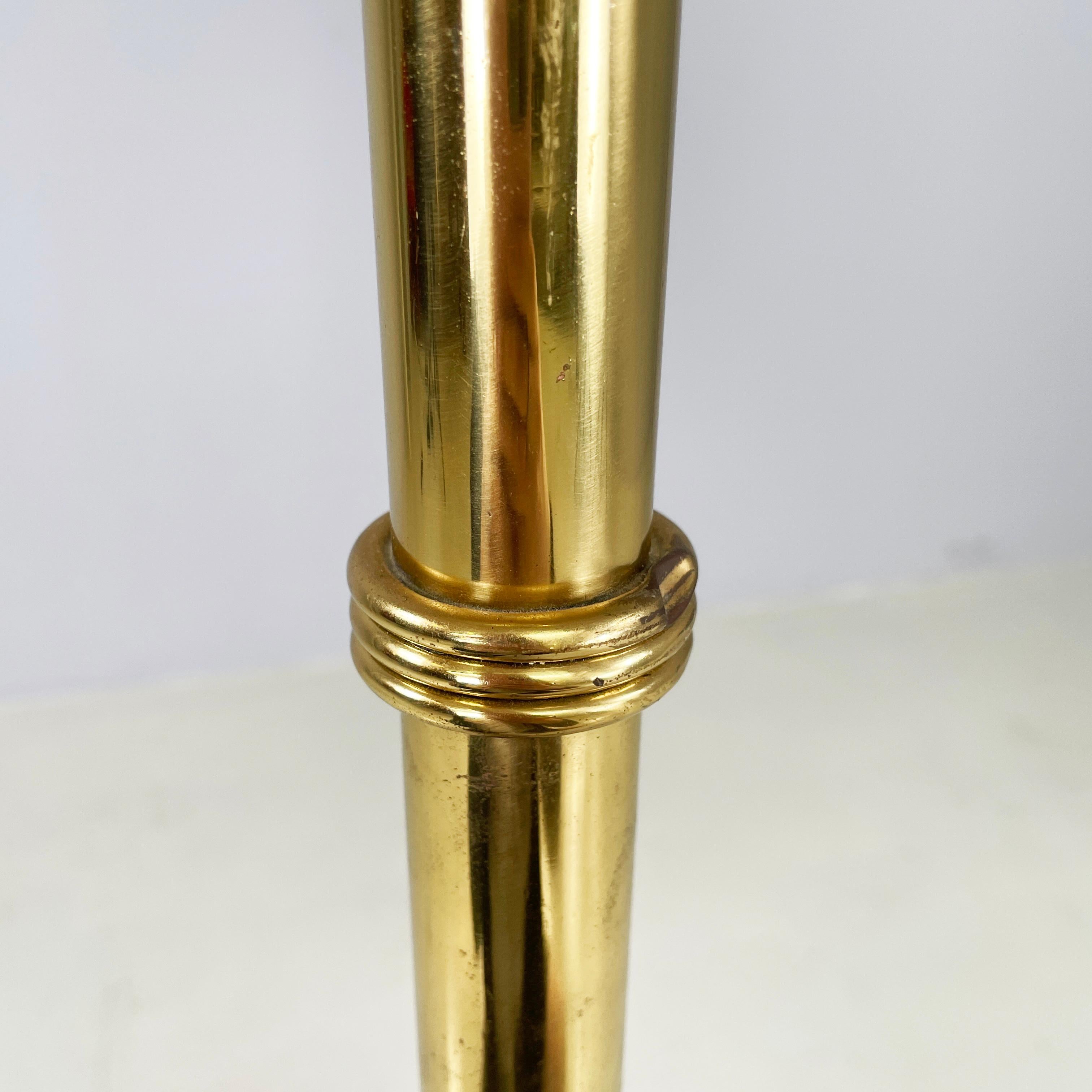 Italian mid-century modern art deco Floor lamp in brass, 1940s For Sale 6
