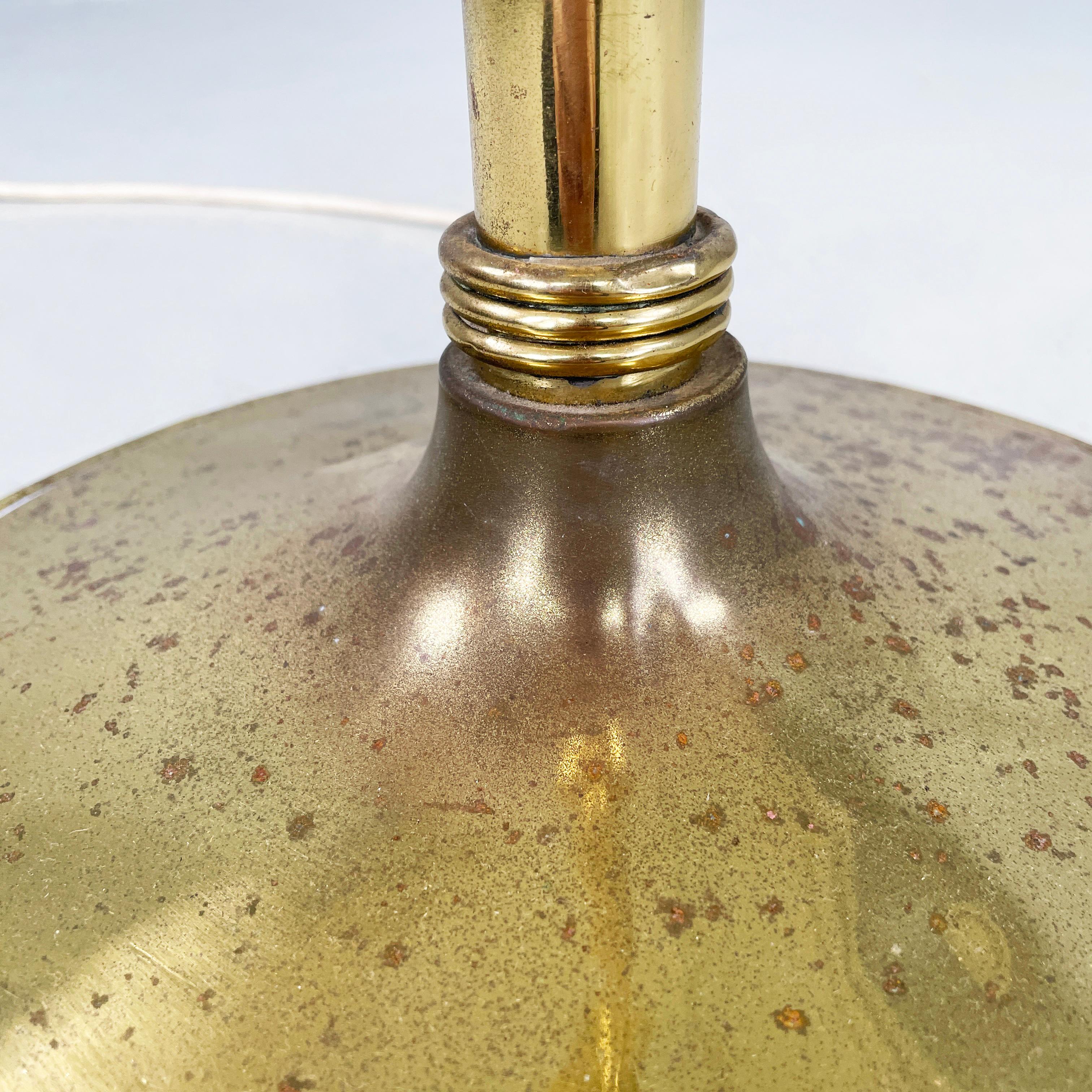 Italian mid-century modern art deco Floor lamp in brass, 1940s For Sale 10