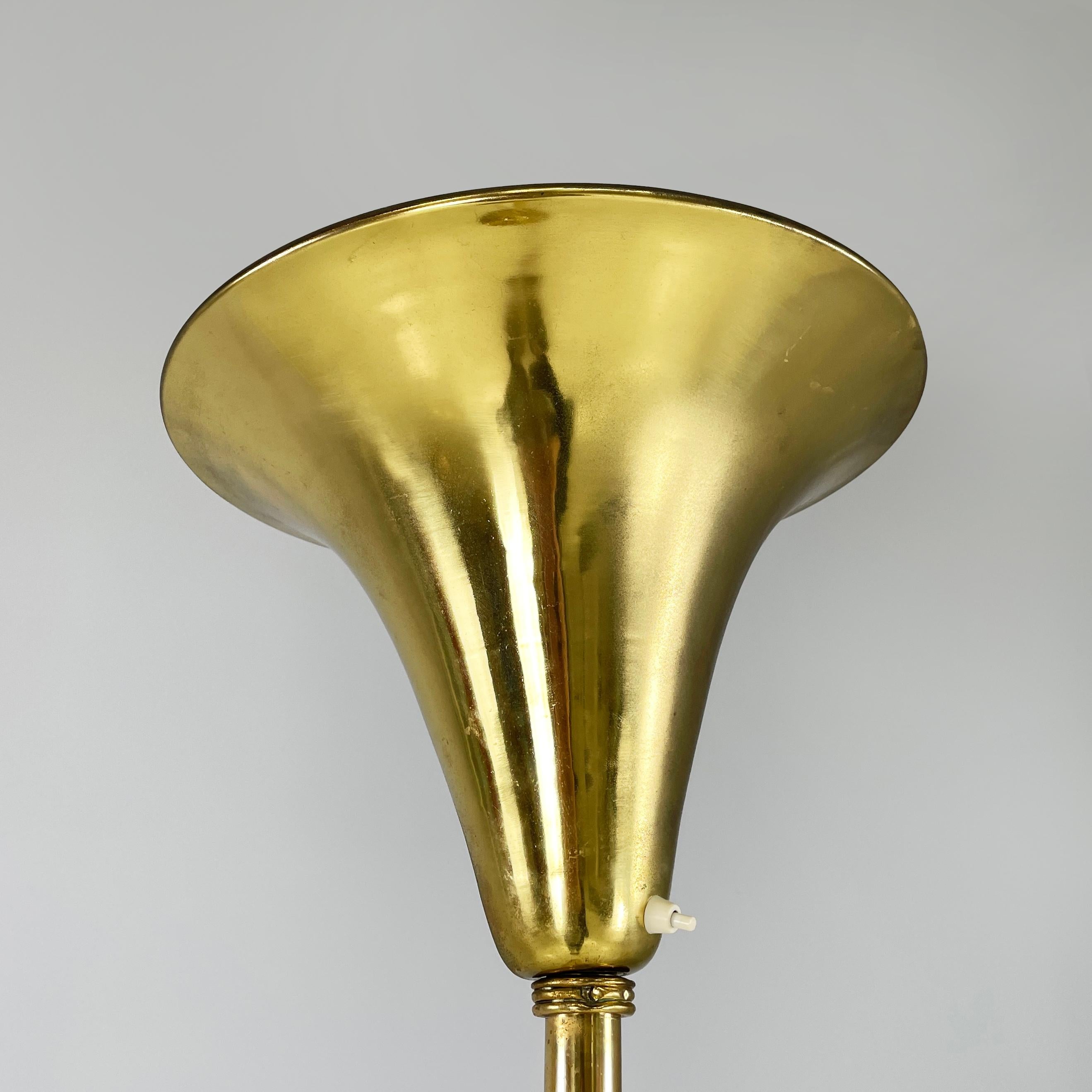 Italian mid-century modern art deco Floor lamp in brass, 1940s In Fair Condition For Sale In MIlano, IT