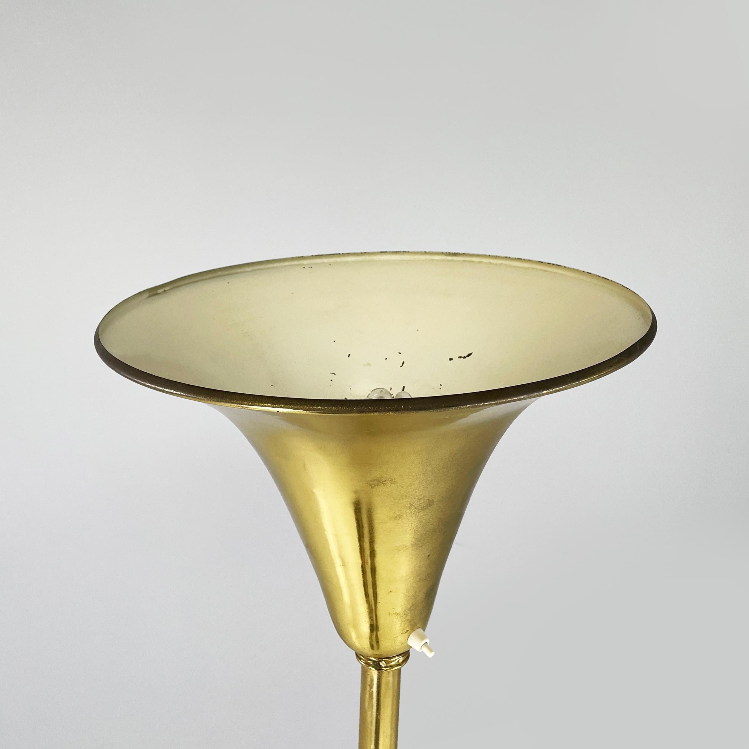 Mid-20th Century Italian mid-century modern art deco Floor lamp in brass, 1940s For Sale