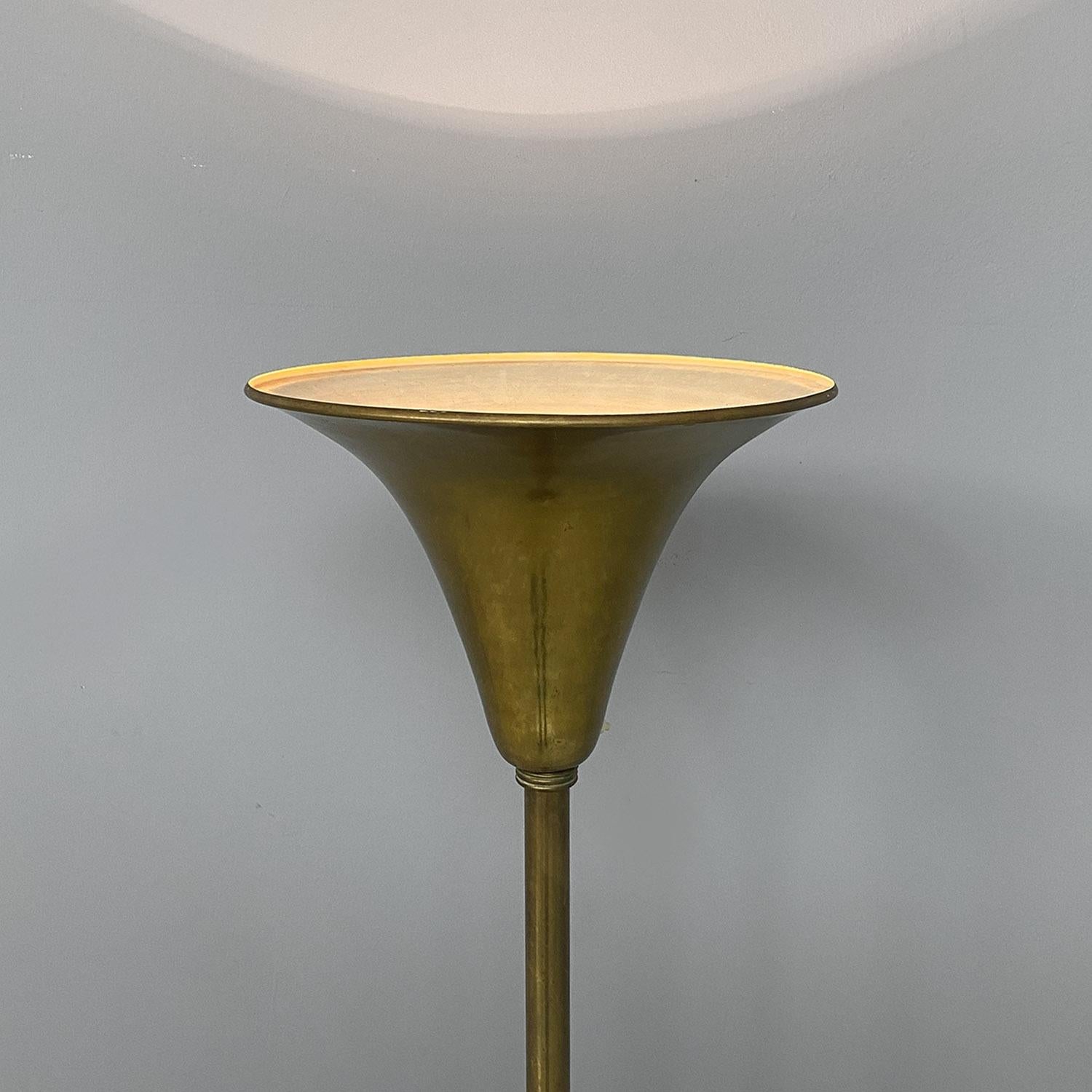 Lampada da terra italiana di metà secolo, stile art déco, interamente in ottone, anni '40 in vendita 8