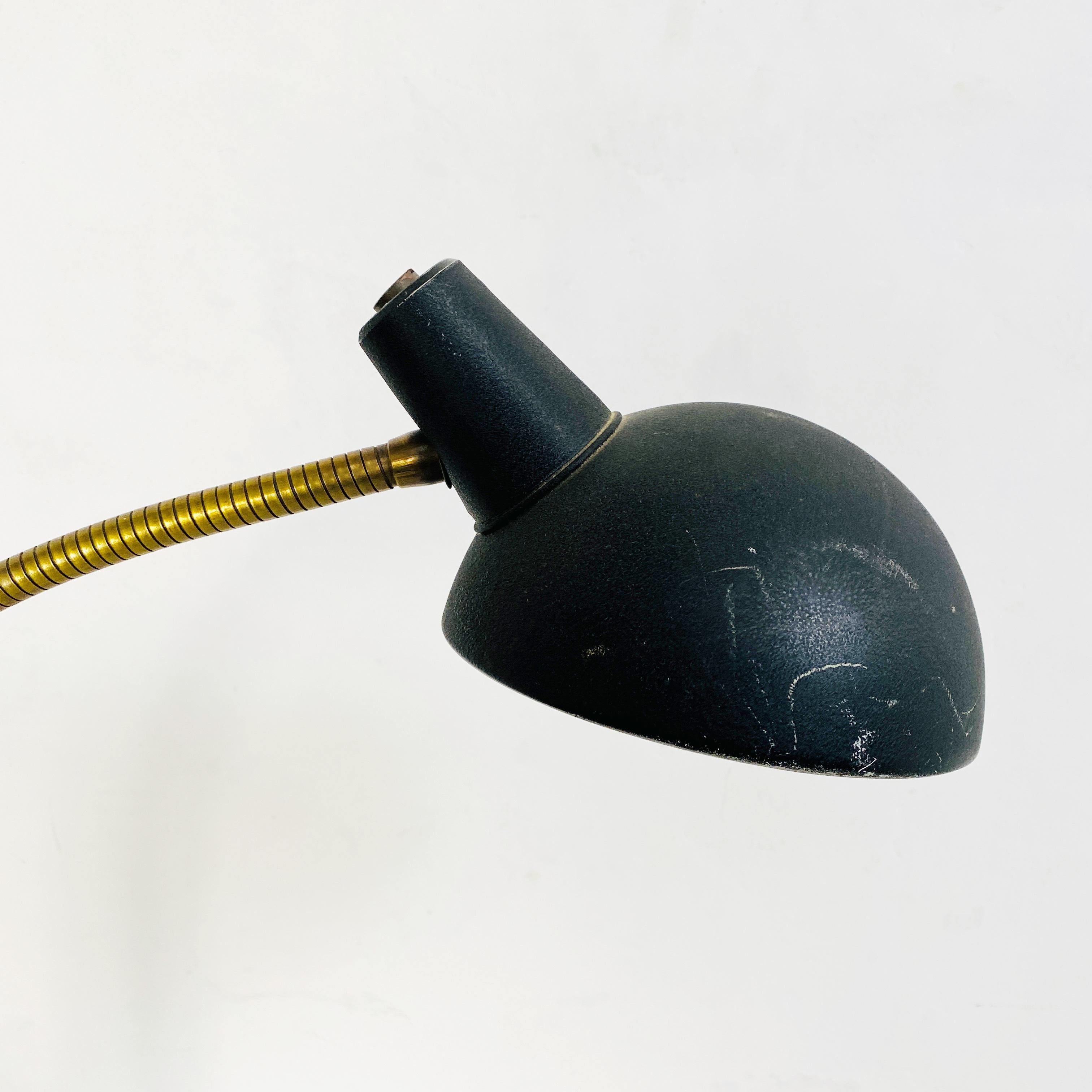 Late 20th Century Italian Mid-Century Modern Articulated Table Lamp with Clamp-on, 1970s For Sale