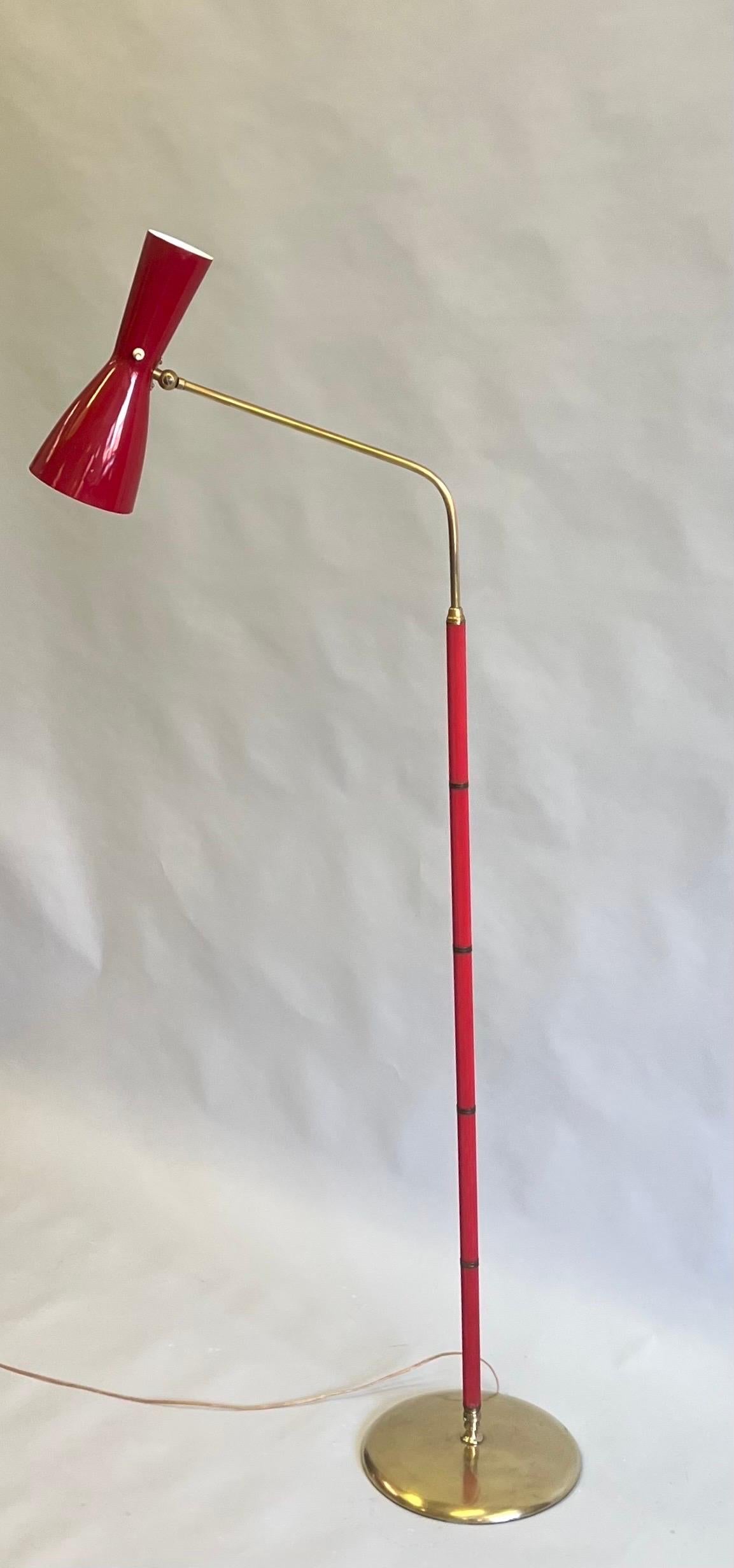 Italian Mid-Century Modern Articulating Floor Lamp, Vittoriano Vigano & Arteluce In Good Condition For Sale In New York, NY